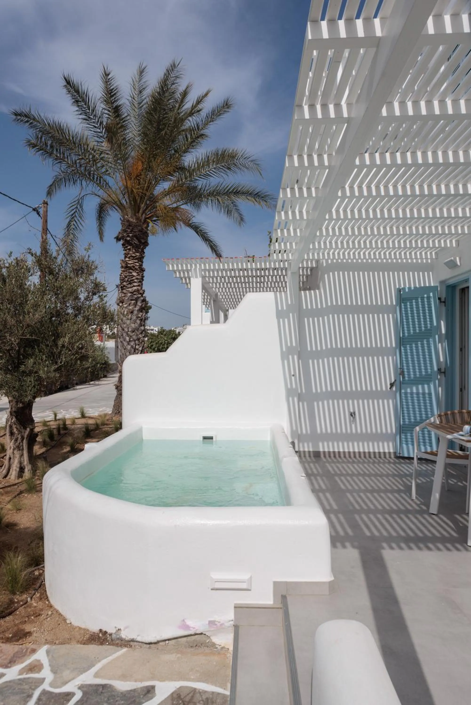 Hot Tub in Agia Anna Living