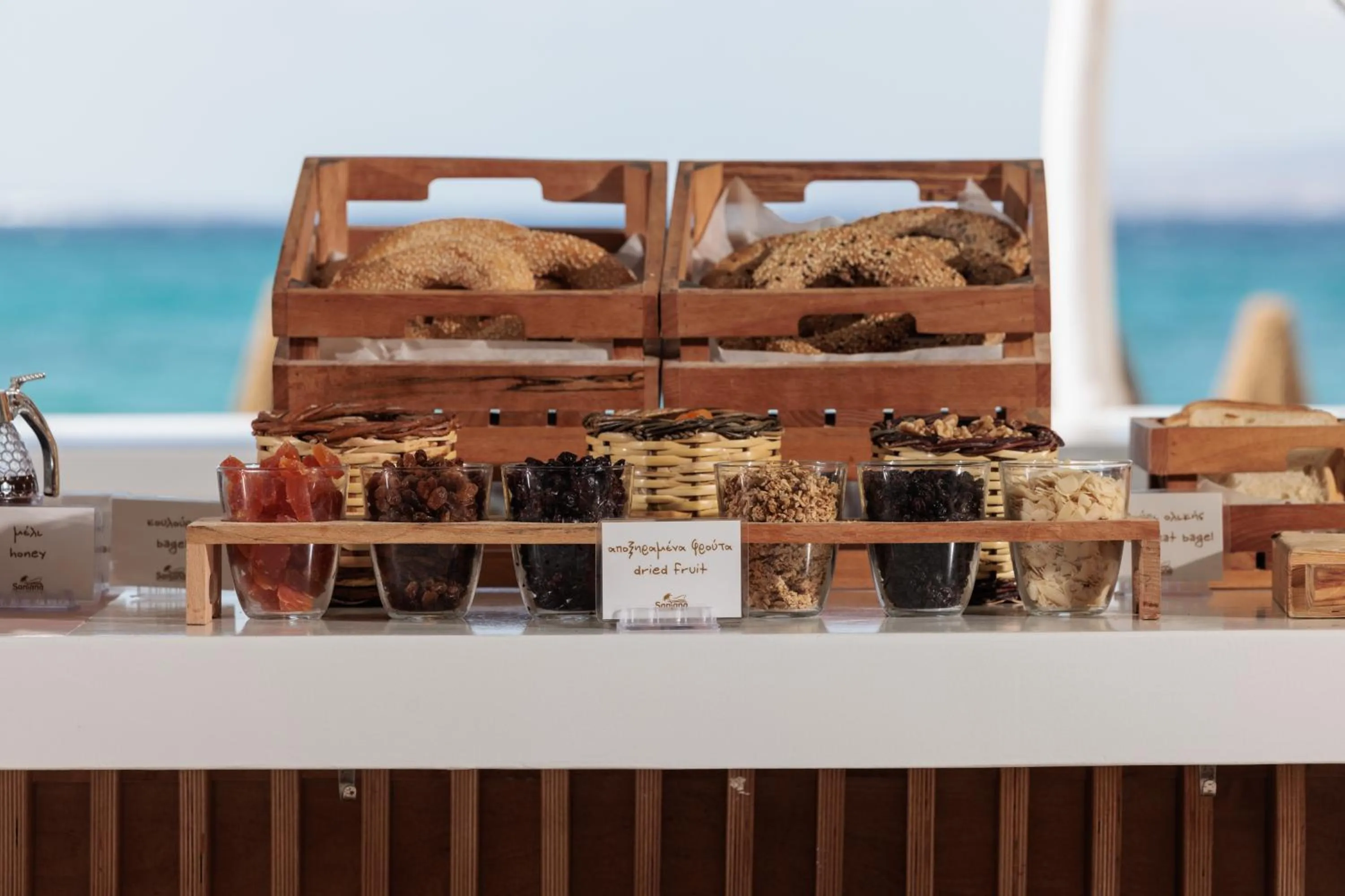 Breakfast in Agia Anna Living