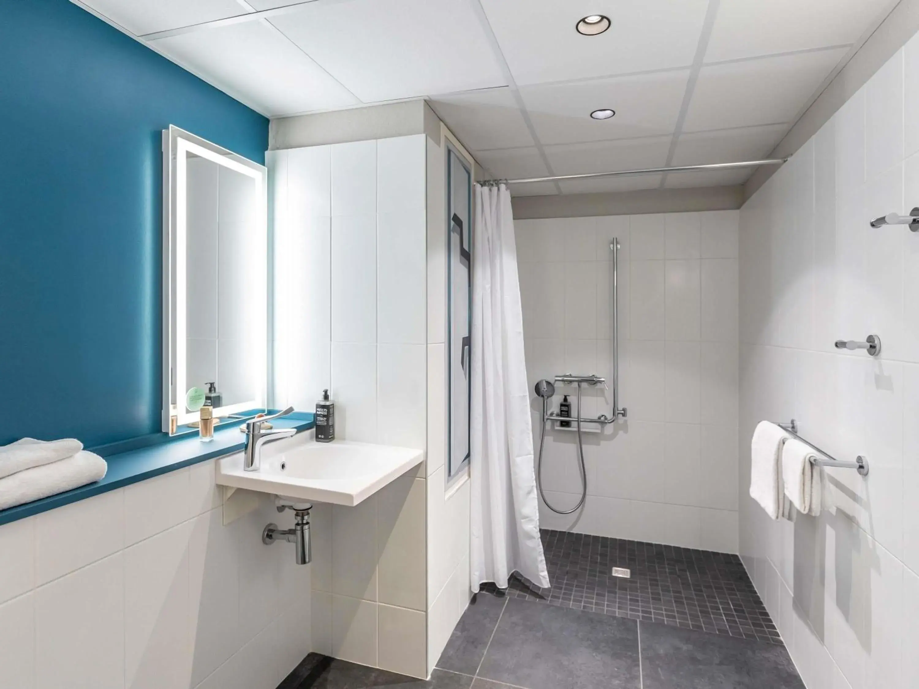 Bedroom in ibis Styles Bordeaux Centre Mériadeck Bedroom in ibis Styles Bordeaux Centre Mériadeck