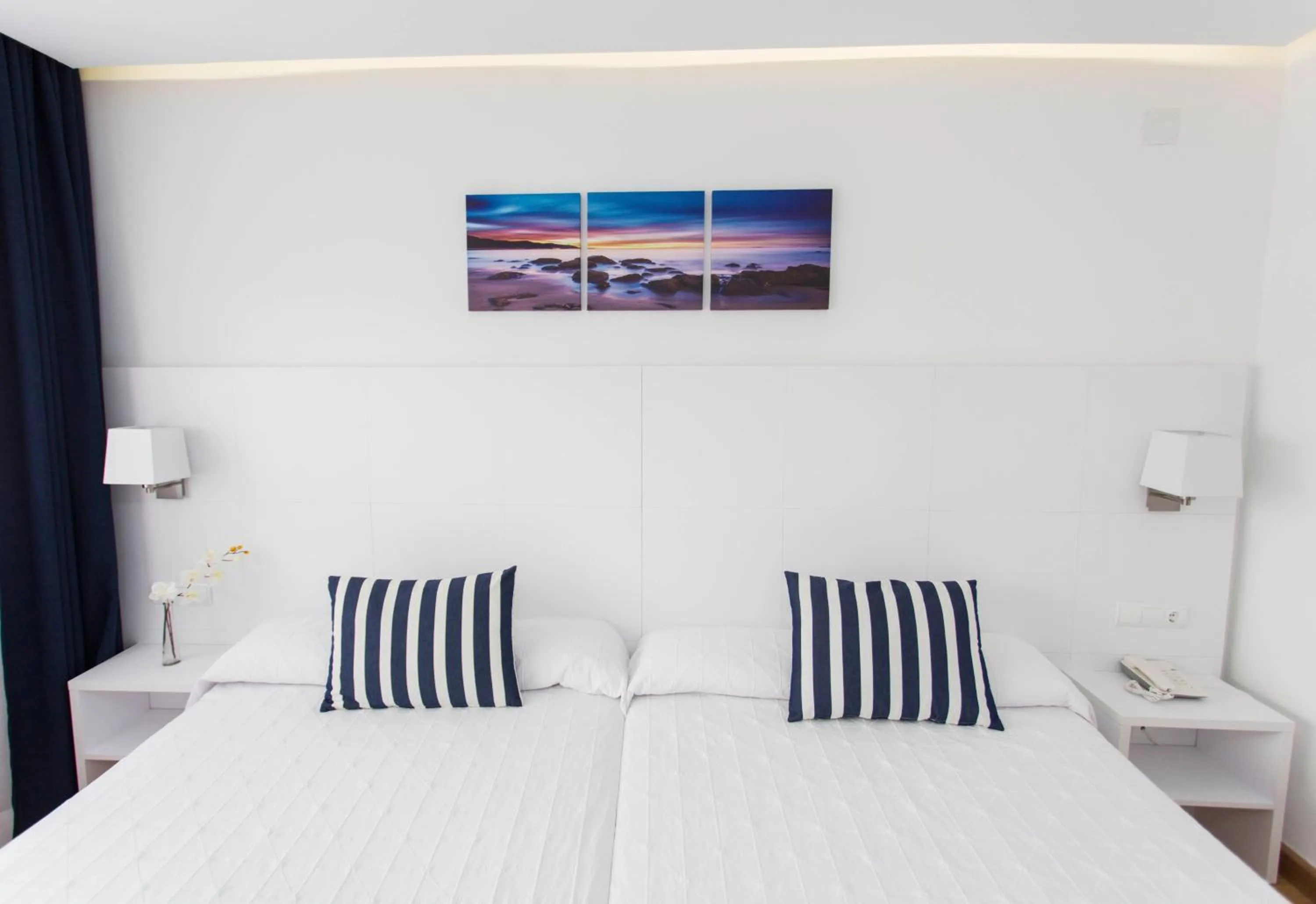 Bedroom, Bed in Hotel Voramar