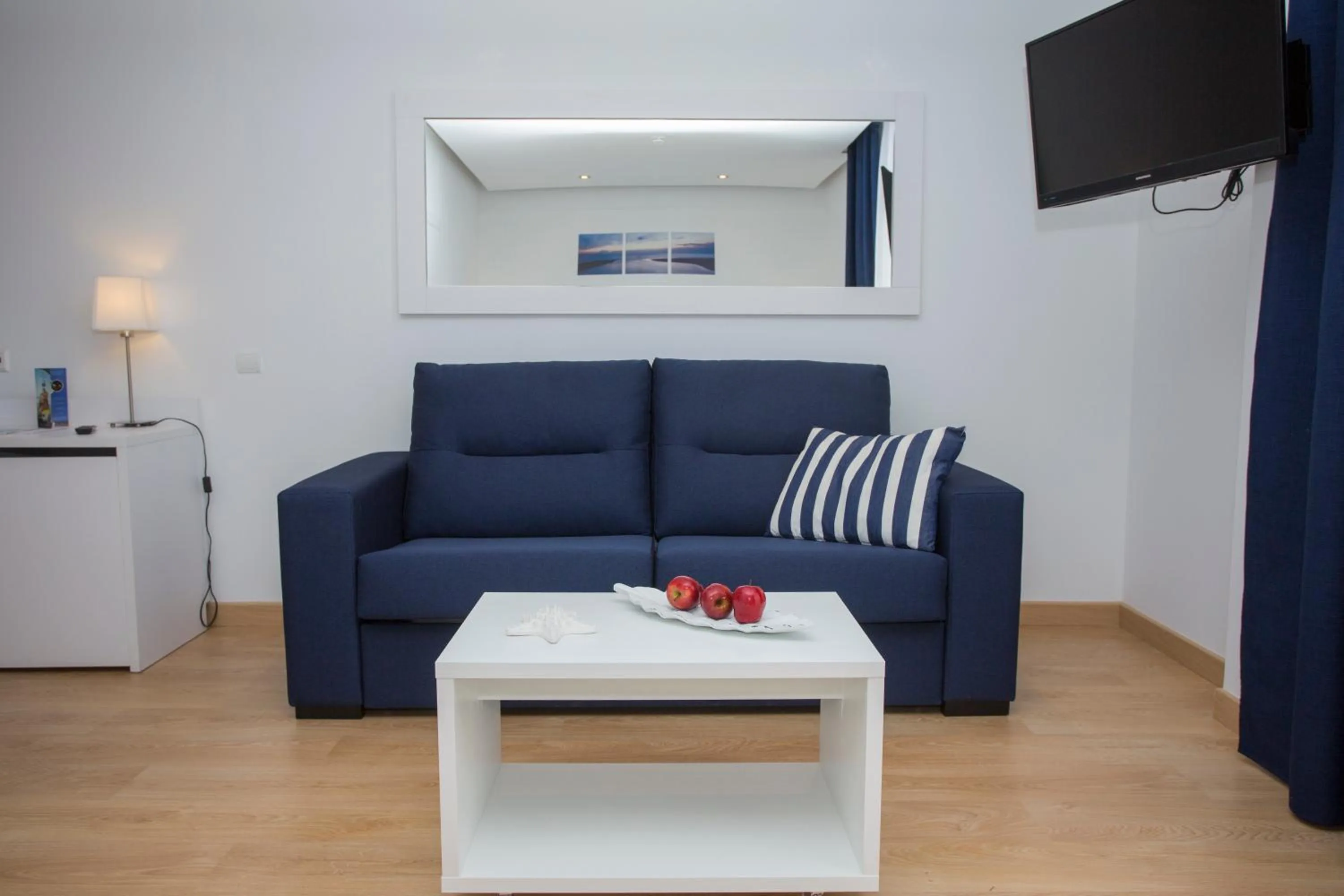 Photo of the whole room in Hotel Voramar