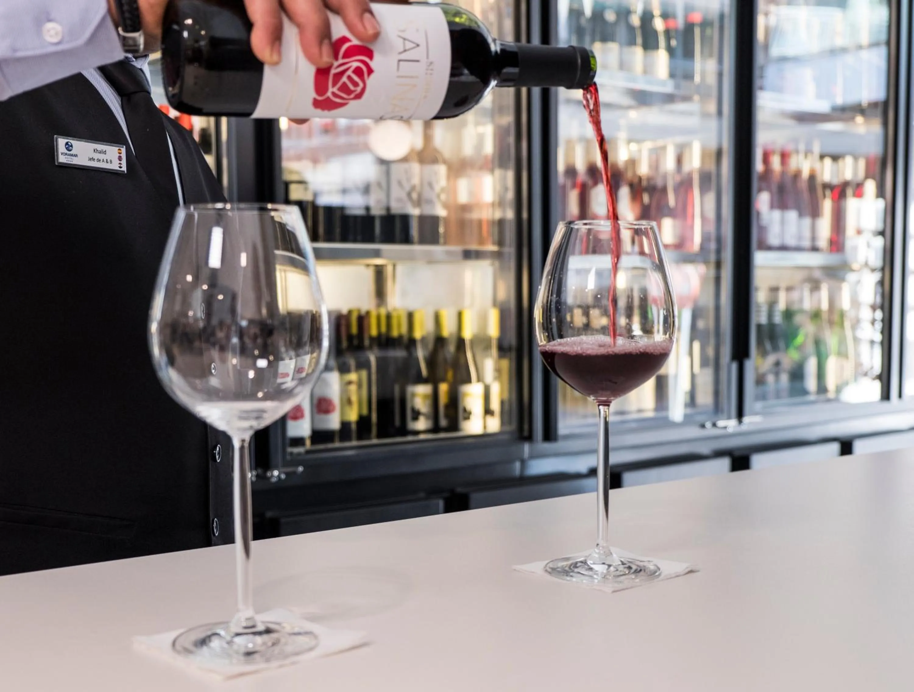 Restaurant/places to eat in Hotel Voramar