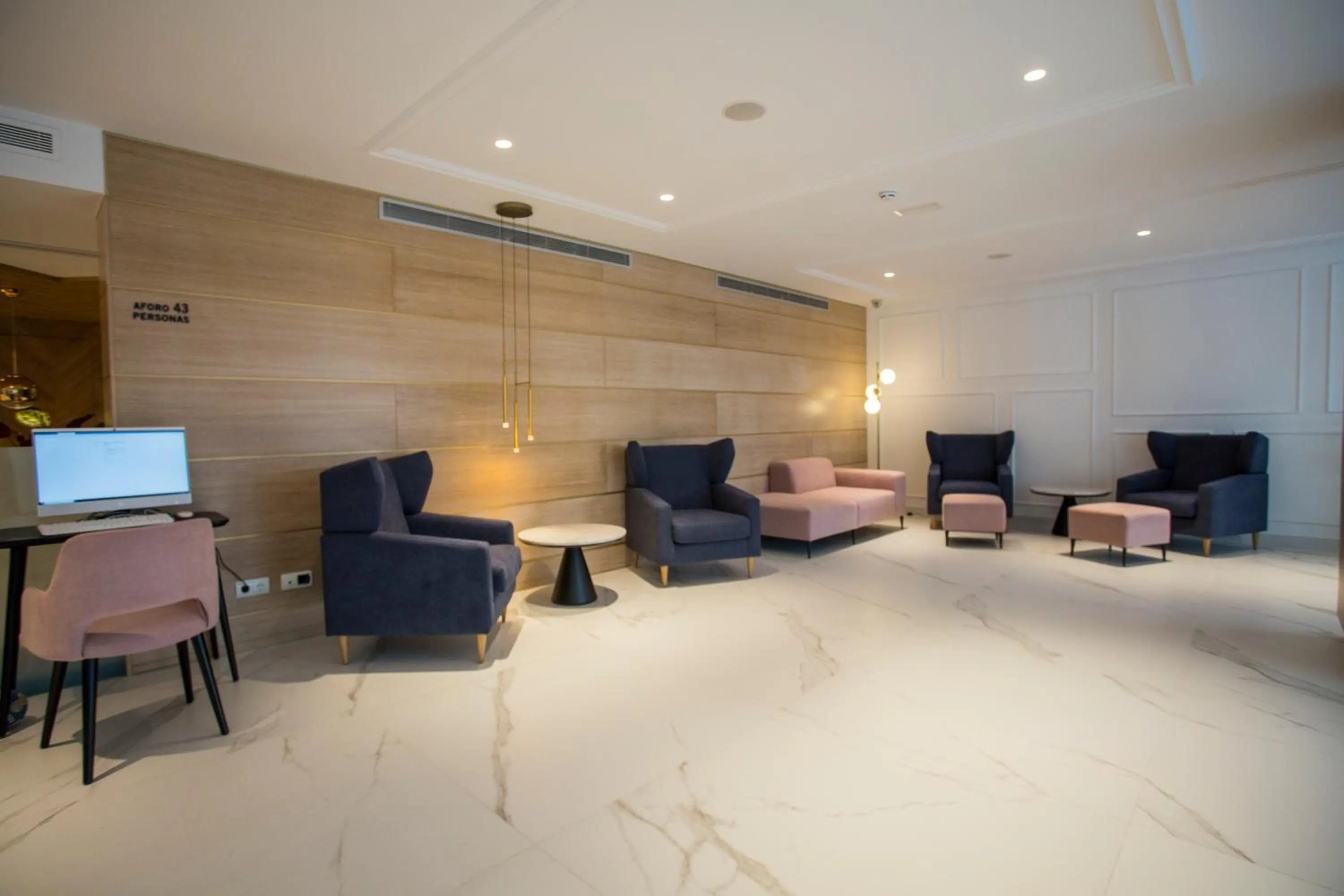 Lobby or reception in Hotel Voramar