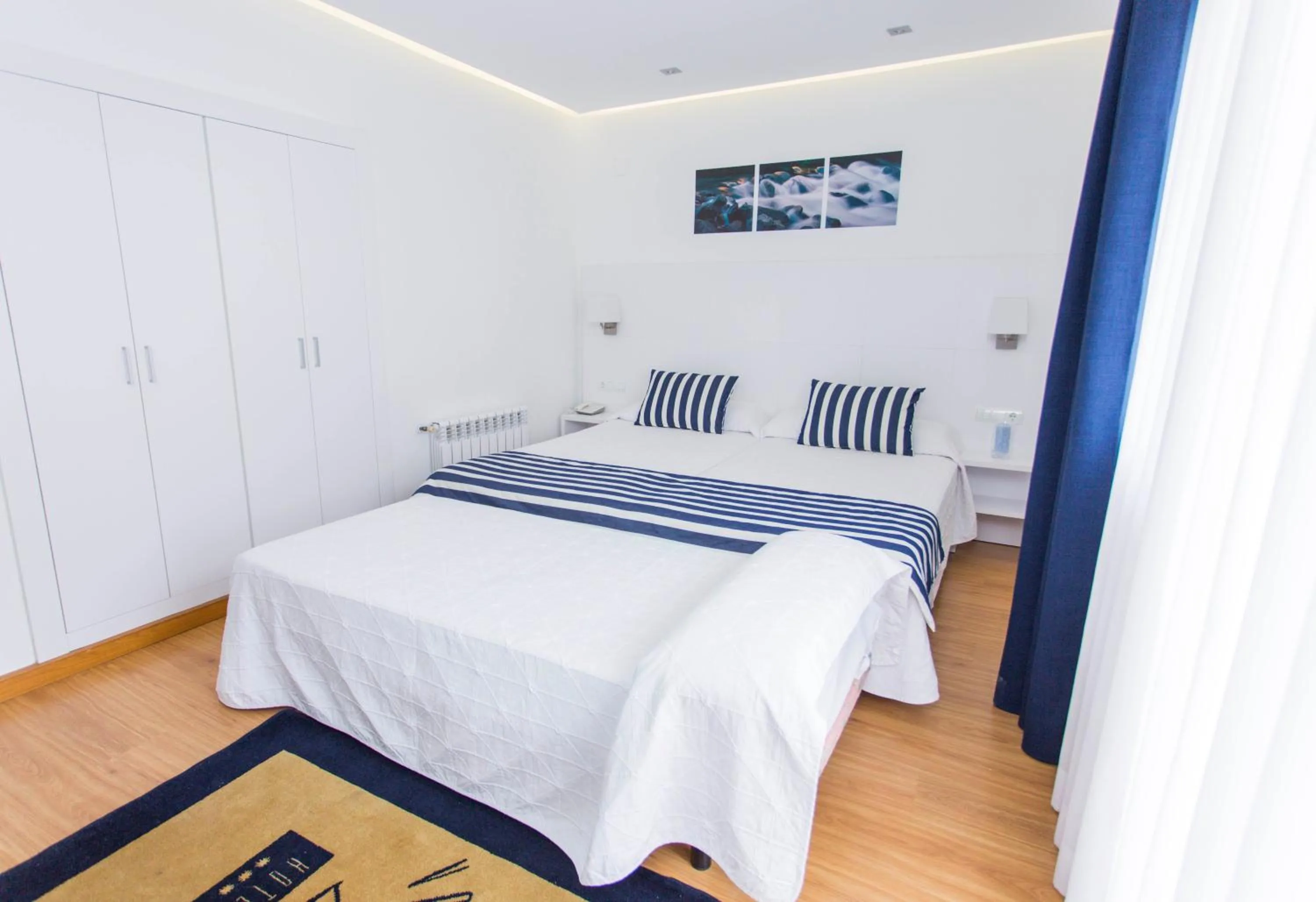 Photo of the whole room, Bed in Hotel Voramar