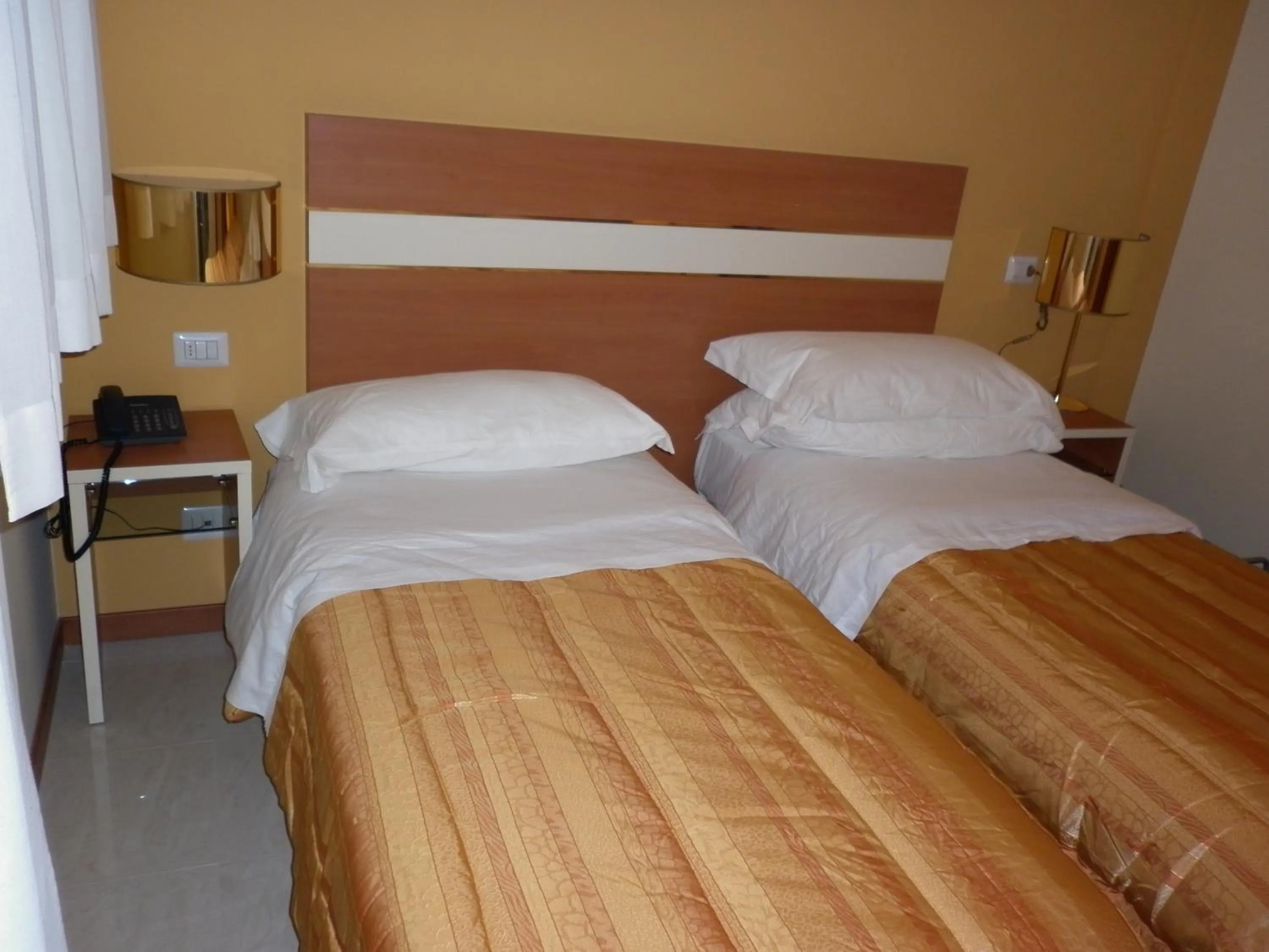 Family, Bed in Hotel GF