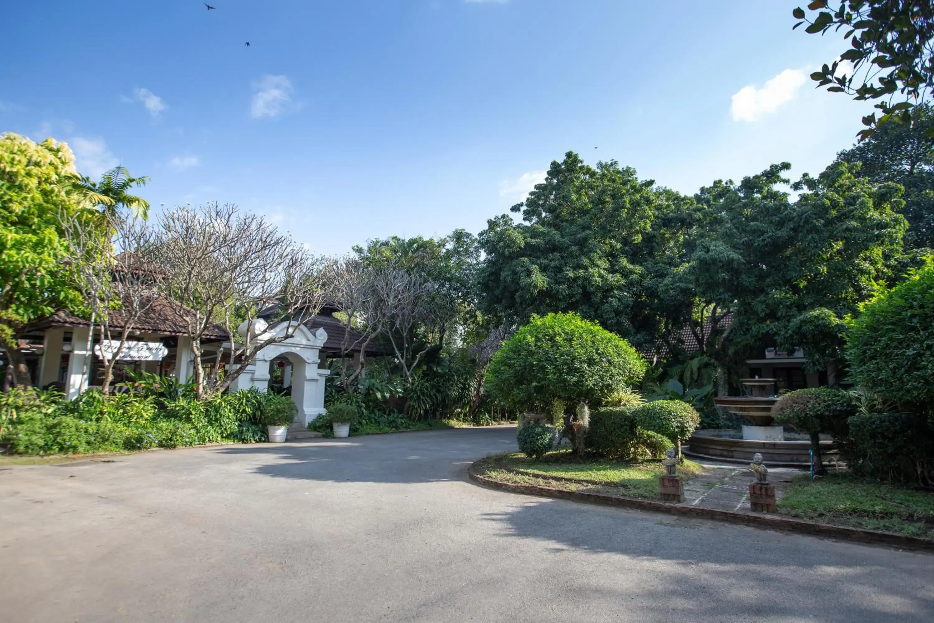Facade/entrance in Eurasia Chiang Mai Hotel Facade/entrance in Eurasia Chiang Mai Hotel