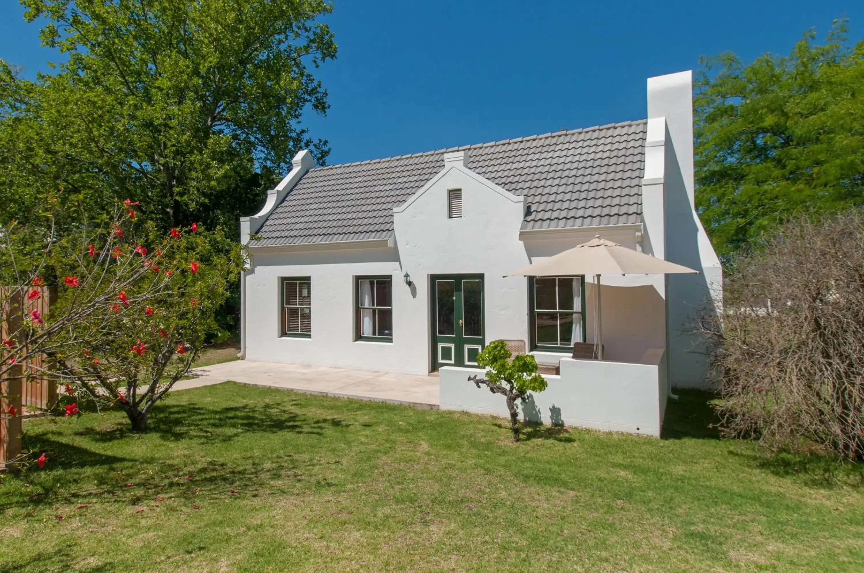 Property building in Hotel Roosje van de Kaap Property building in Hotel Roosje van de Kaap