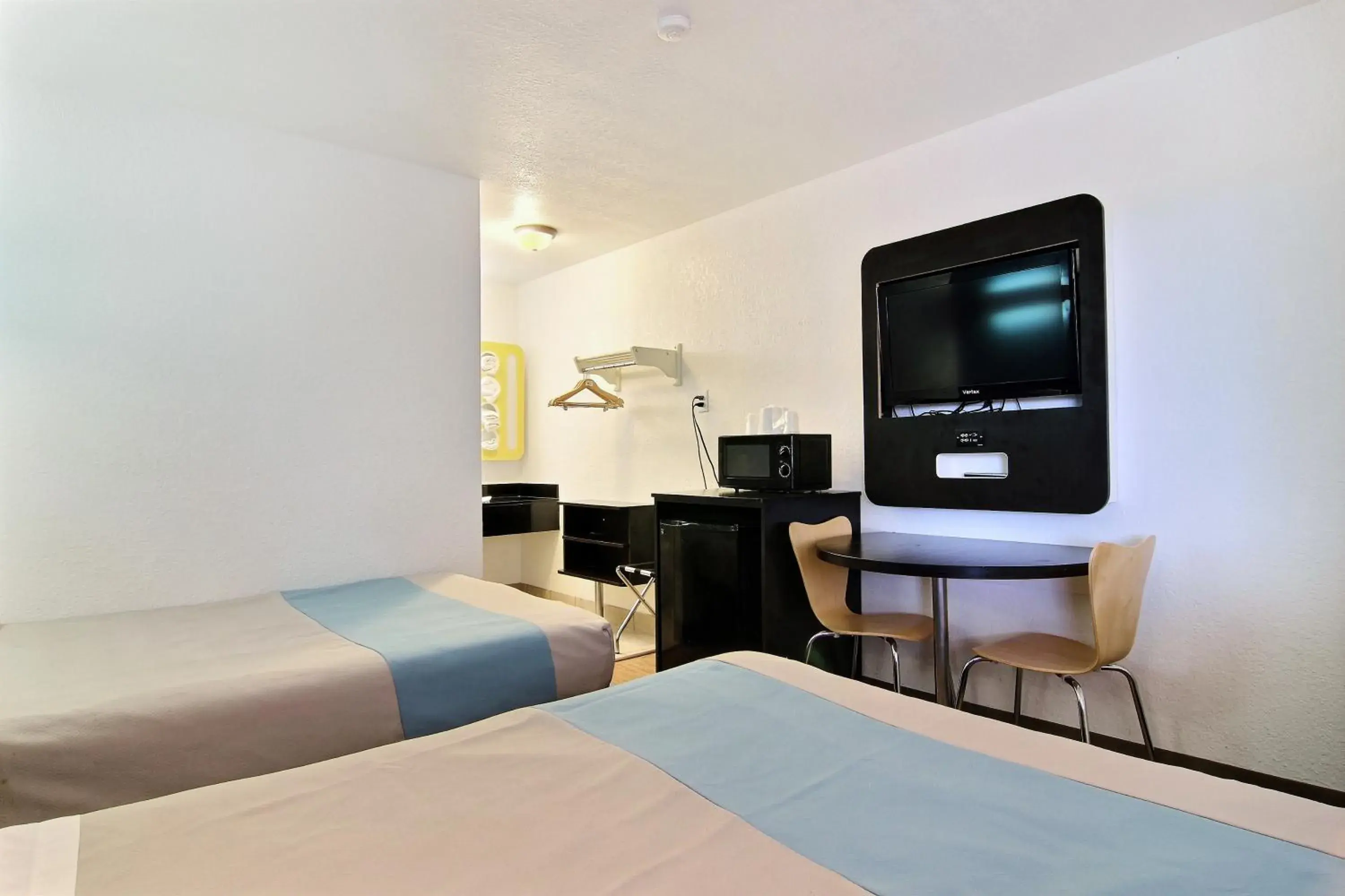 Bed in Motel 6-Carlsbad, NM Bed in Motel 6-Carlsbad, NM