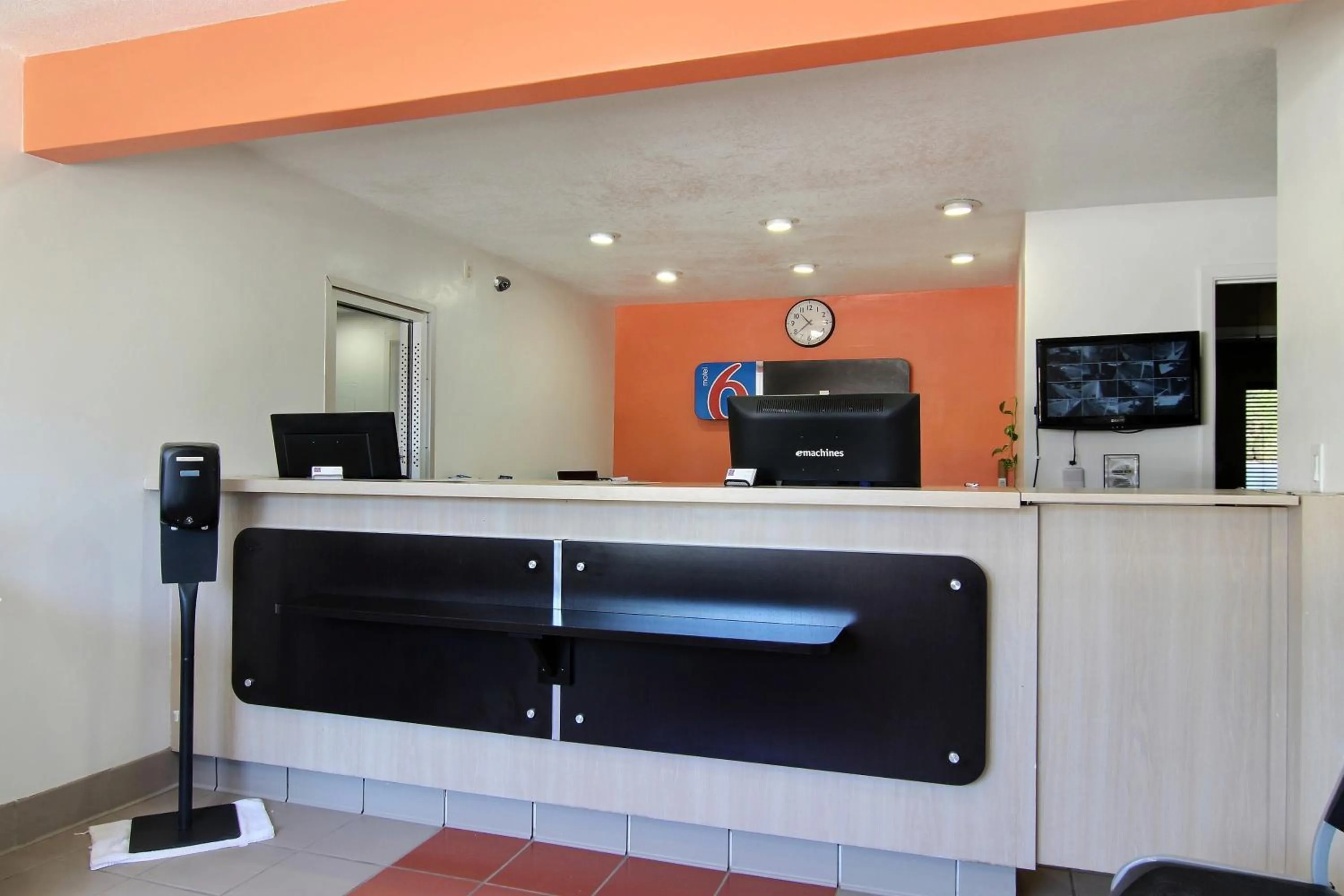 Lobby or reception in Motel 6-Carlsbad, NM