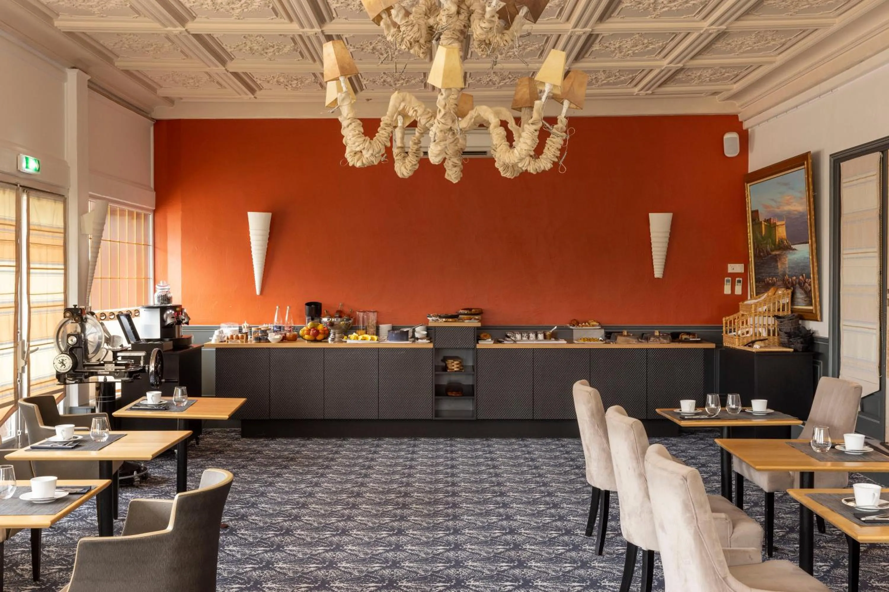 Breakfast in Hostellerie de la Renaissance