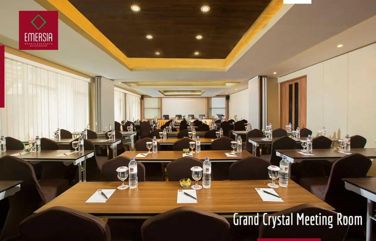Emersia Hotel & Resort Batusangkar