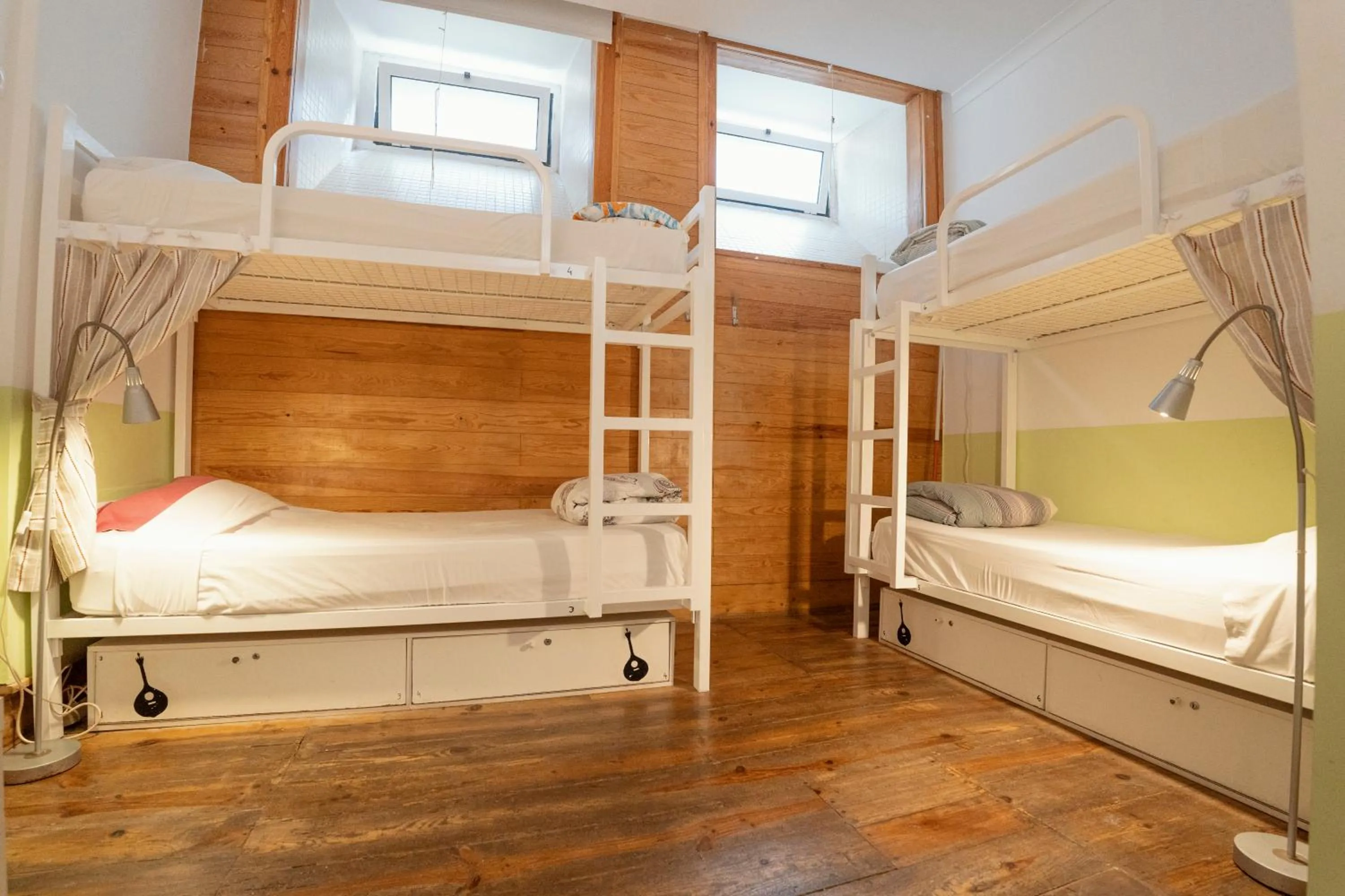 Bedroom, Bed in This Is Lisbon Hostel