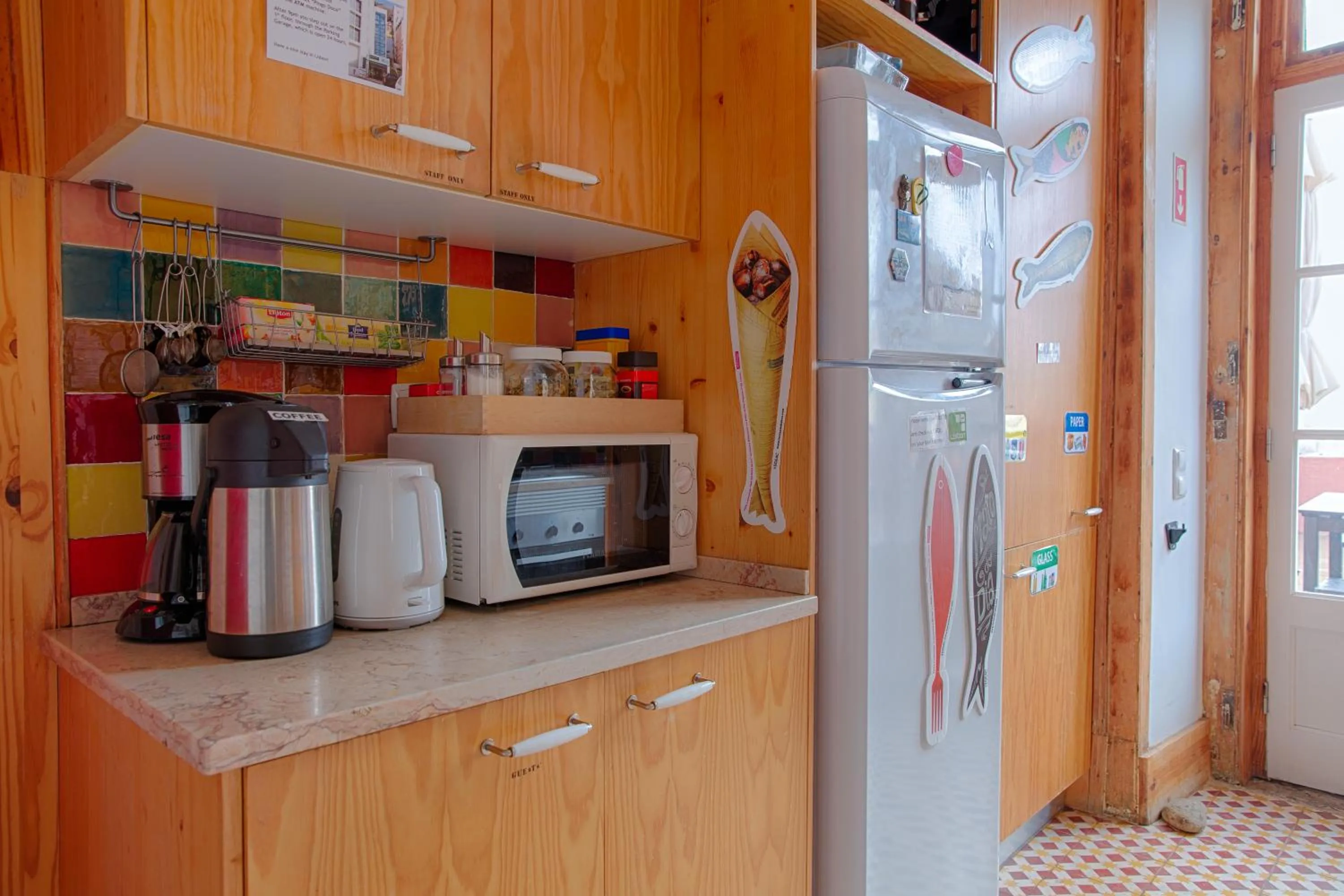 Coffee/tea facilities in This Is Lisbon Hostel