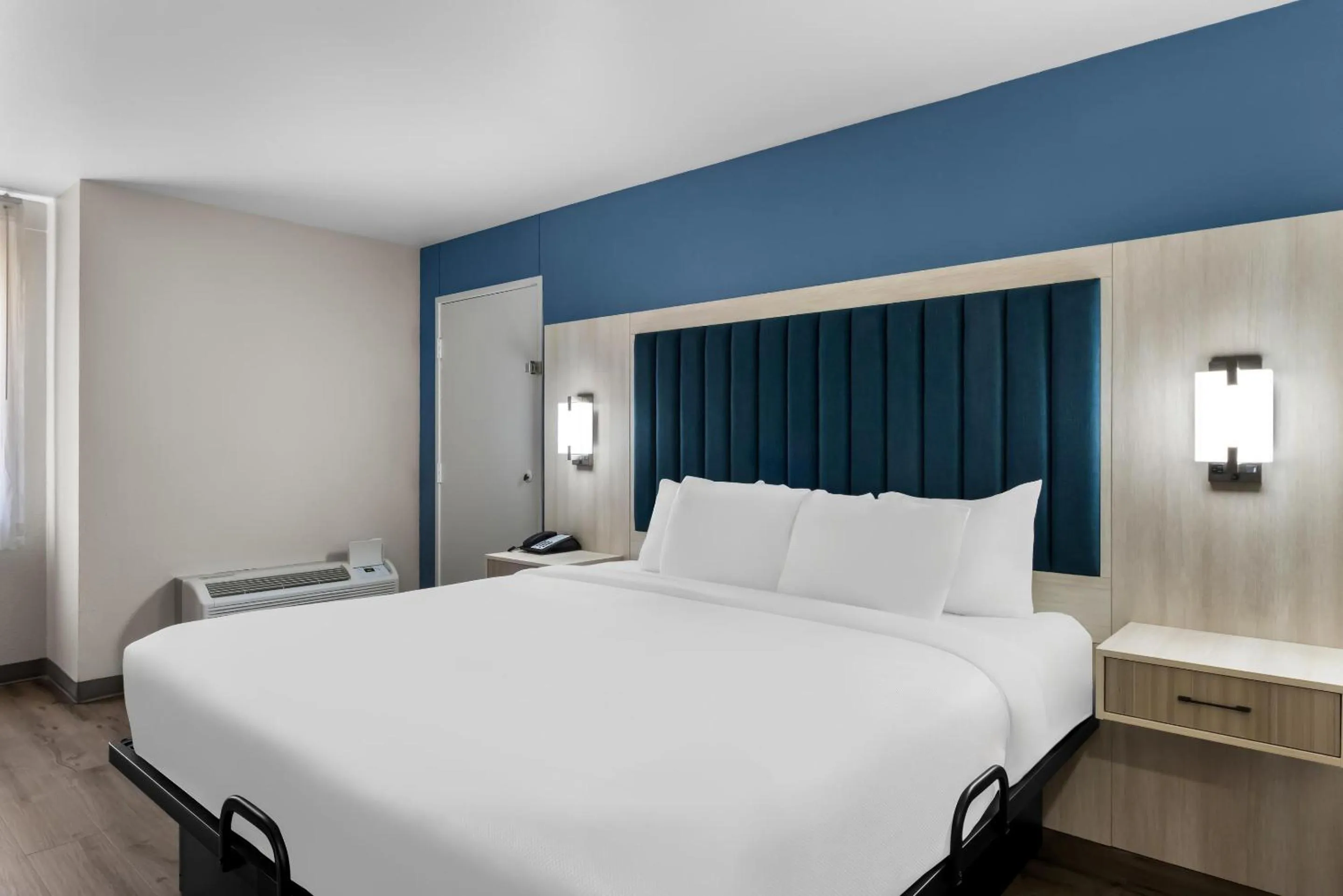 Bedroom, Bed in Park Inn by Radisson