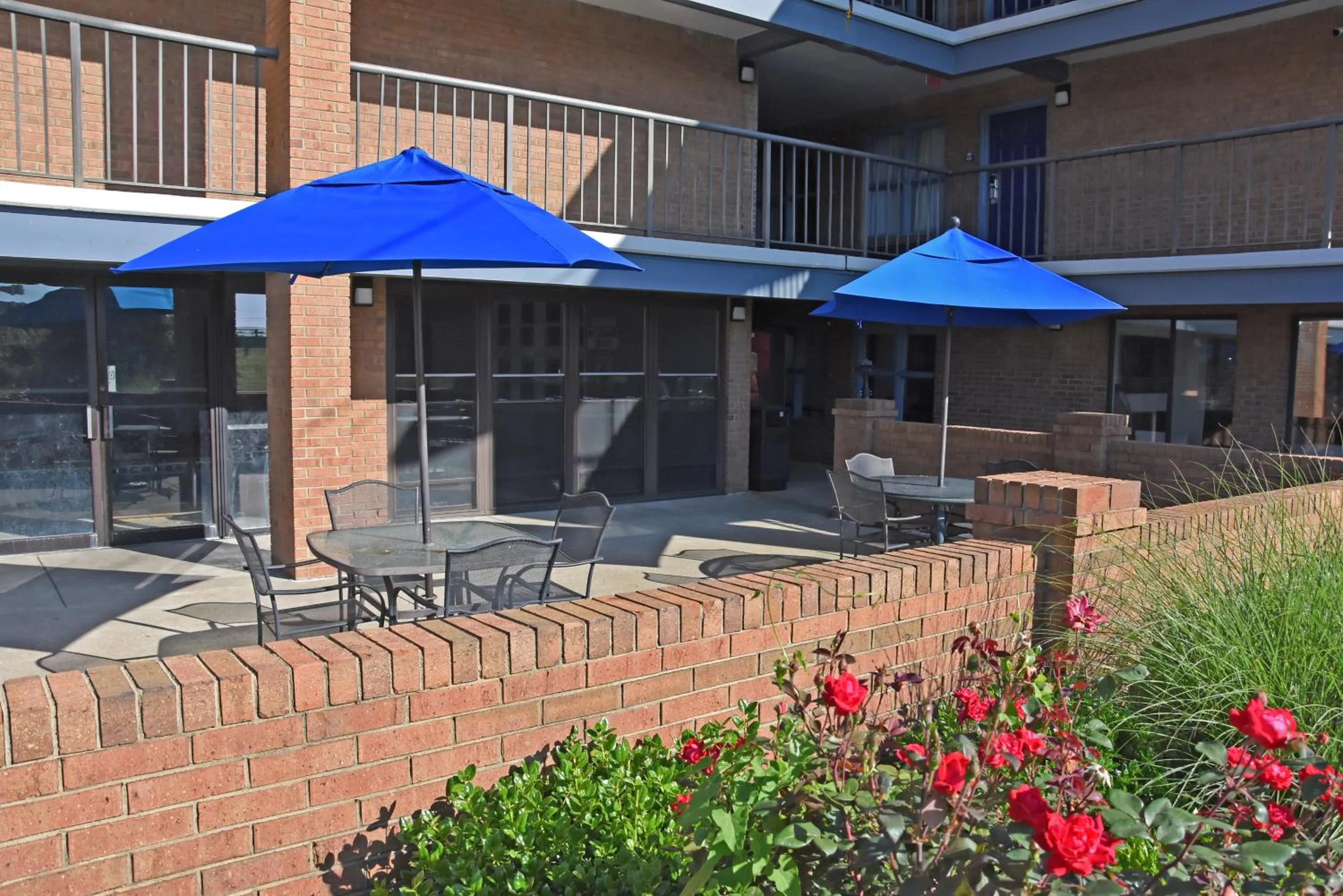 Swimming pool in Days Inn by Wyndham Lebanon