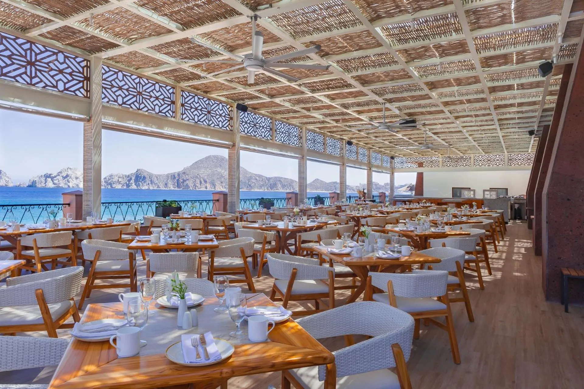 Restaurant/places to eat in Villa del Arco Beach Resort & Spa