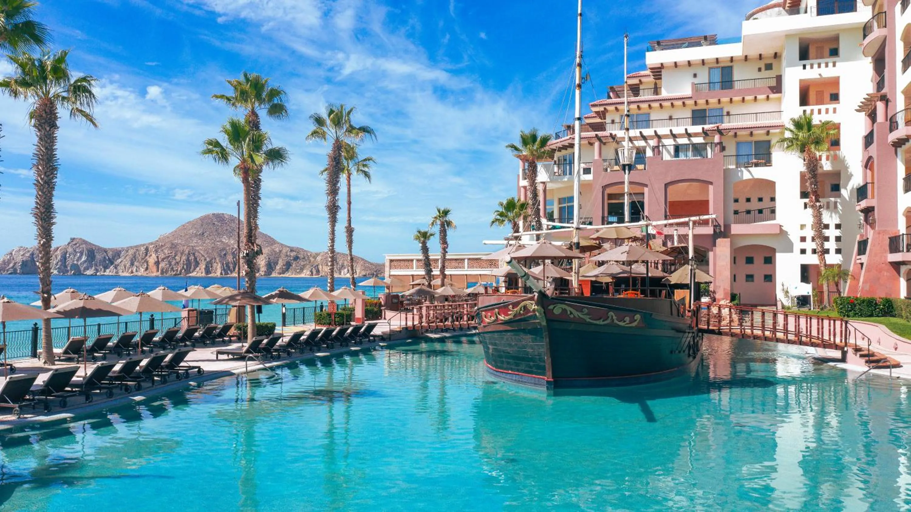 Swimming pool in Villa del Arco Beach Resort & Spa