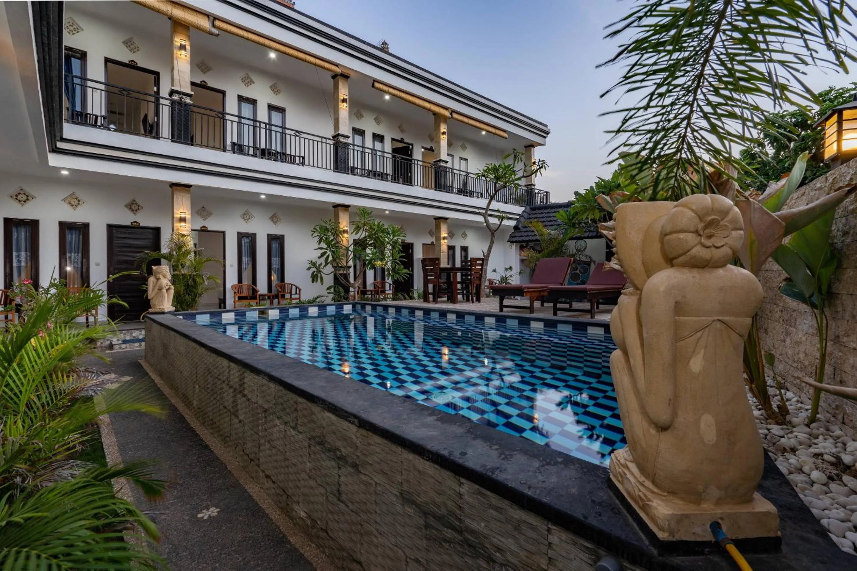 Property building in Nusa Sentana Lembongan Bali