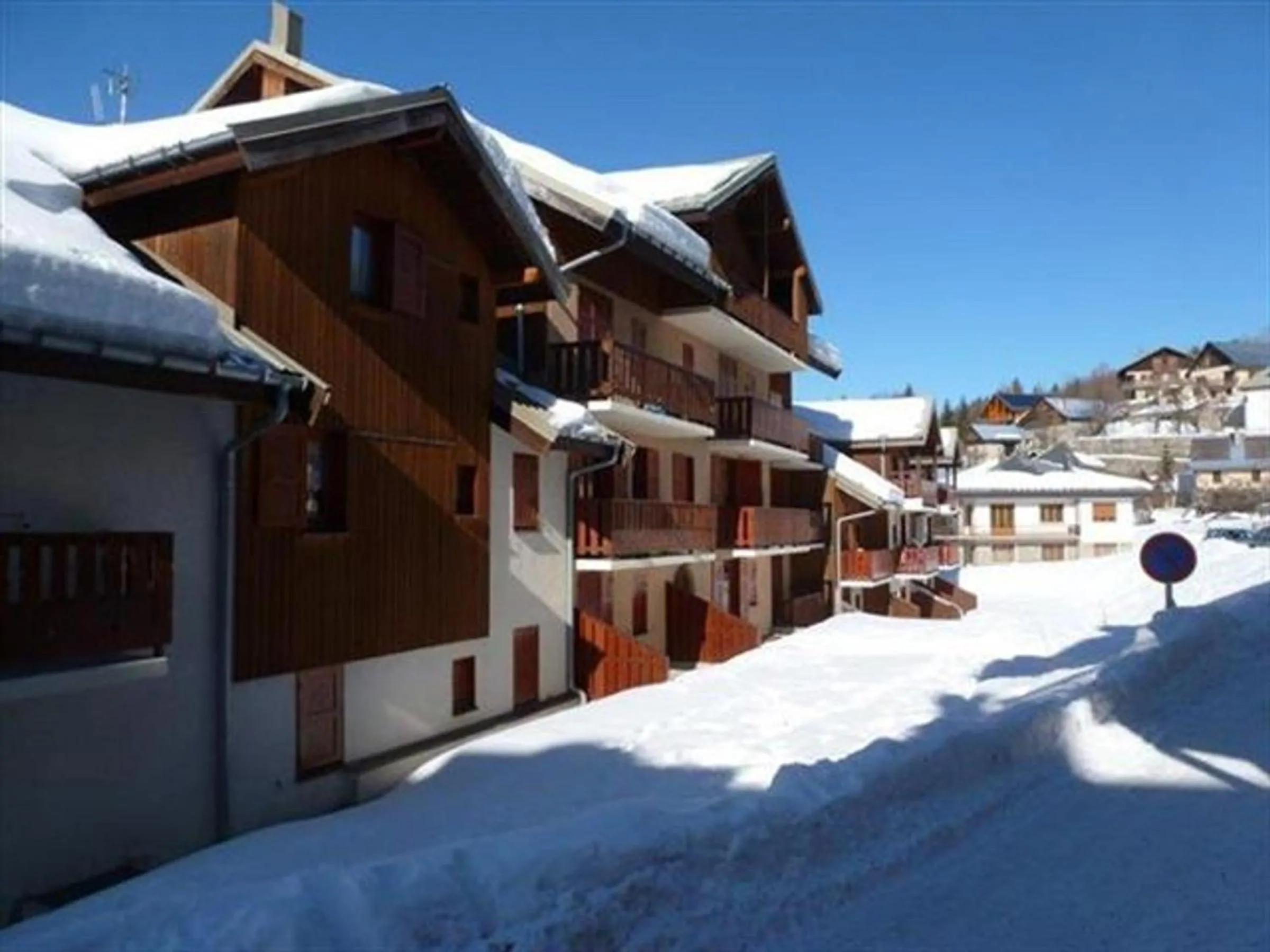 Appartement 2 pièces cabine + mezzanine 6 personnes à Valloire, balcon Ouest - FR-1-263-185