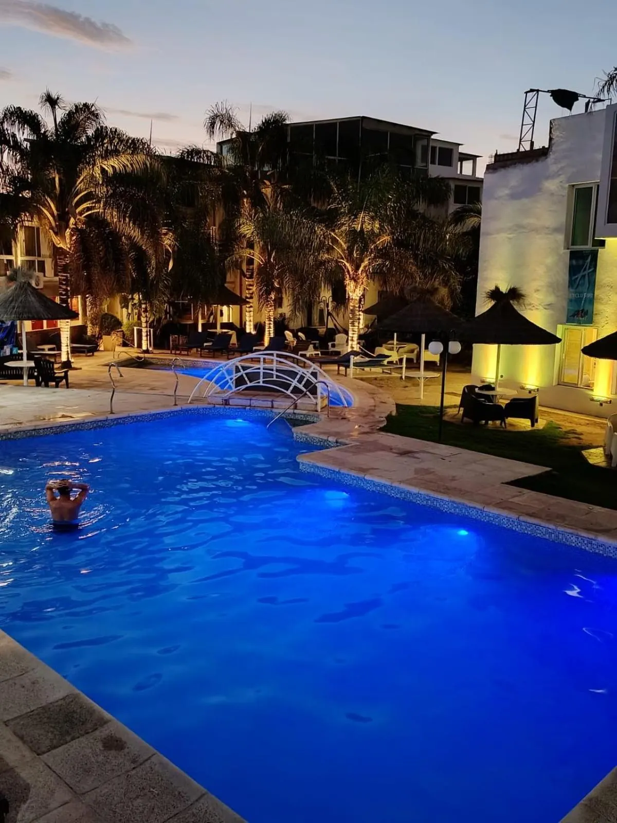 Swimming pool in Hotel El Cid