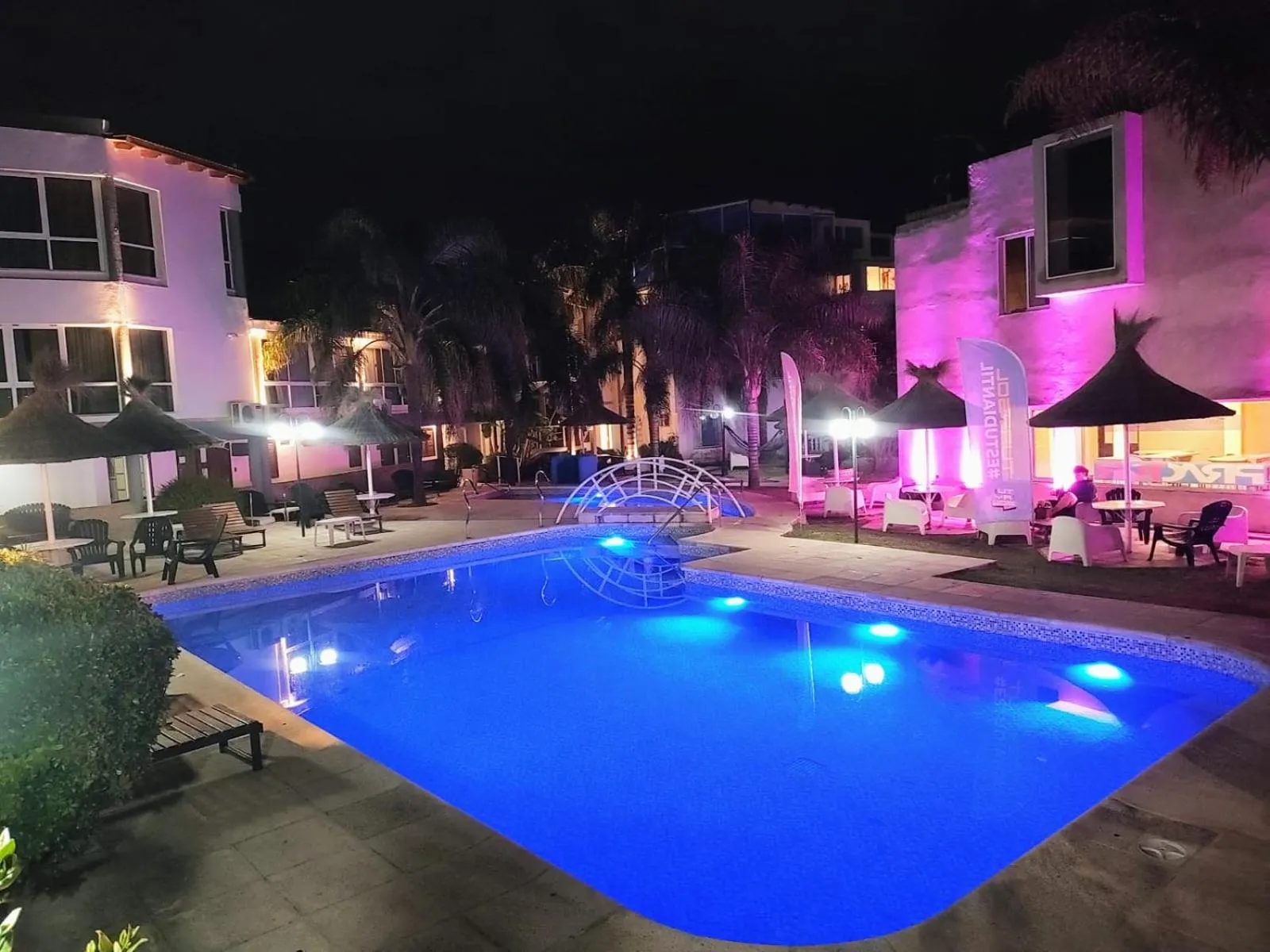 Swimming pool in Hotel El Cid