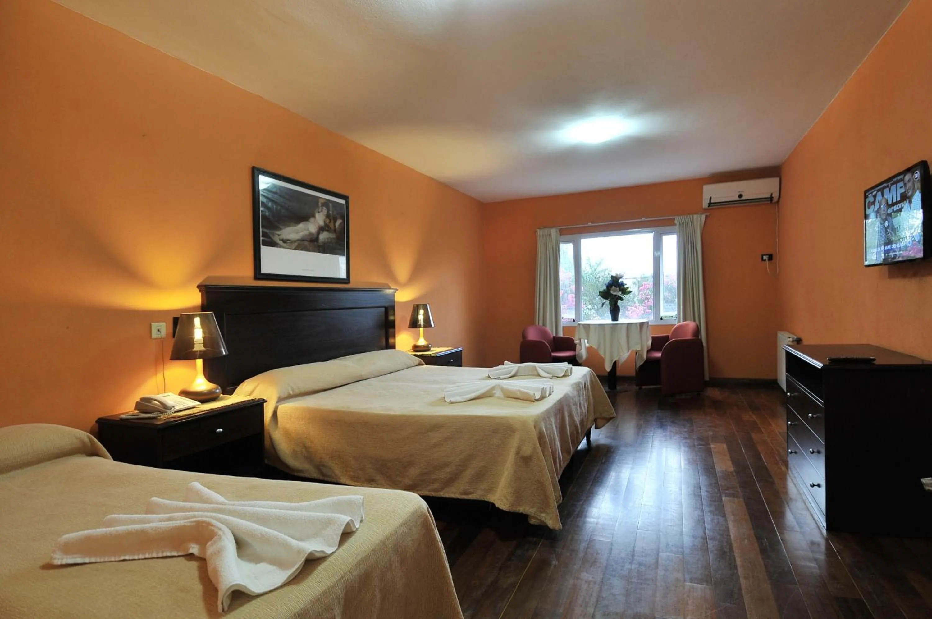 Bedroom, Bed in Hotel El Cid