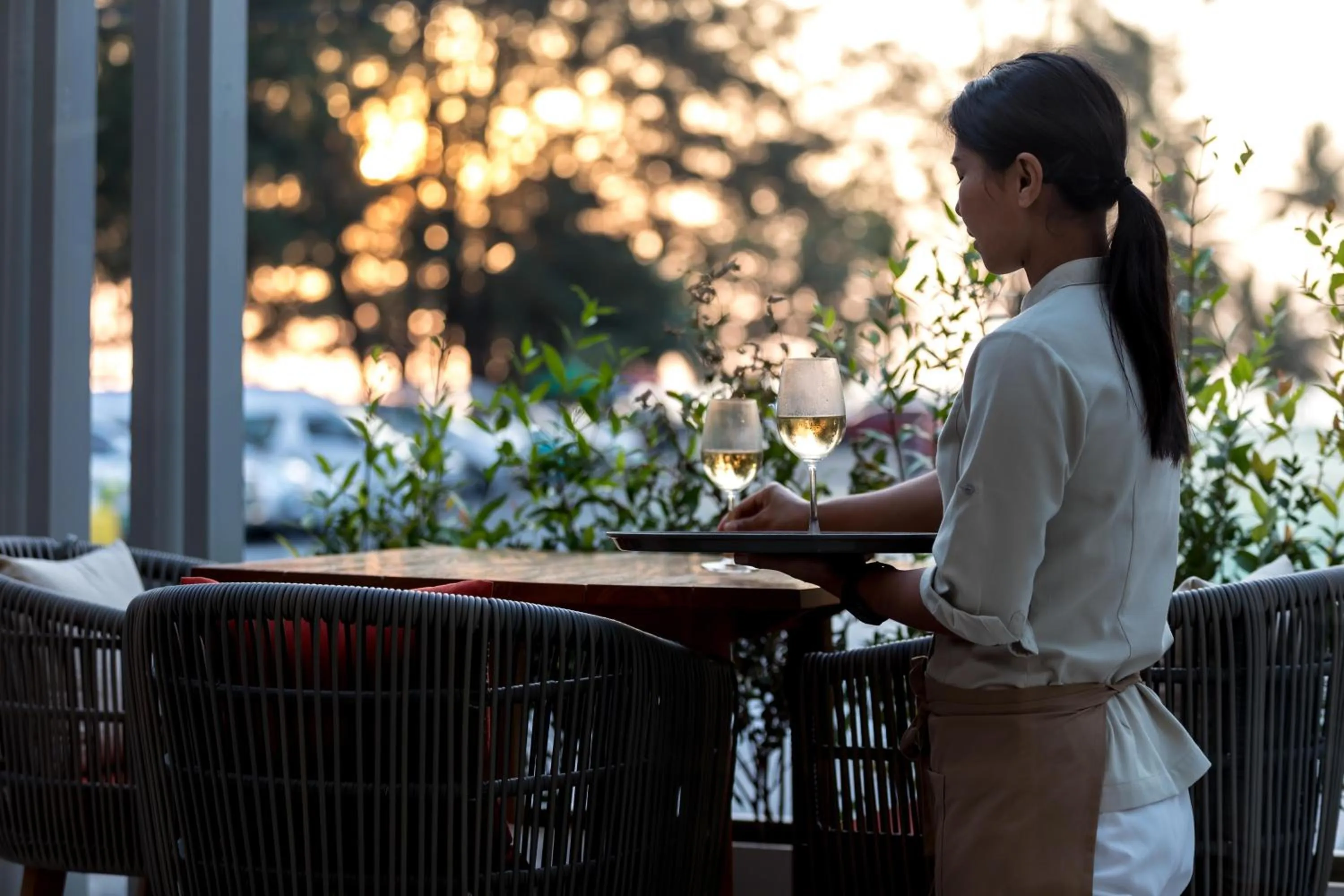 Restaurant/places to eat in OUTRIGGER Surin Beach Resort