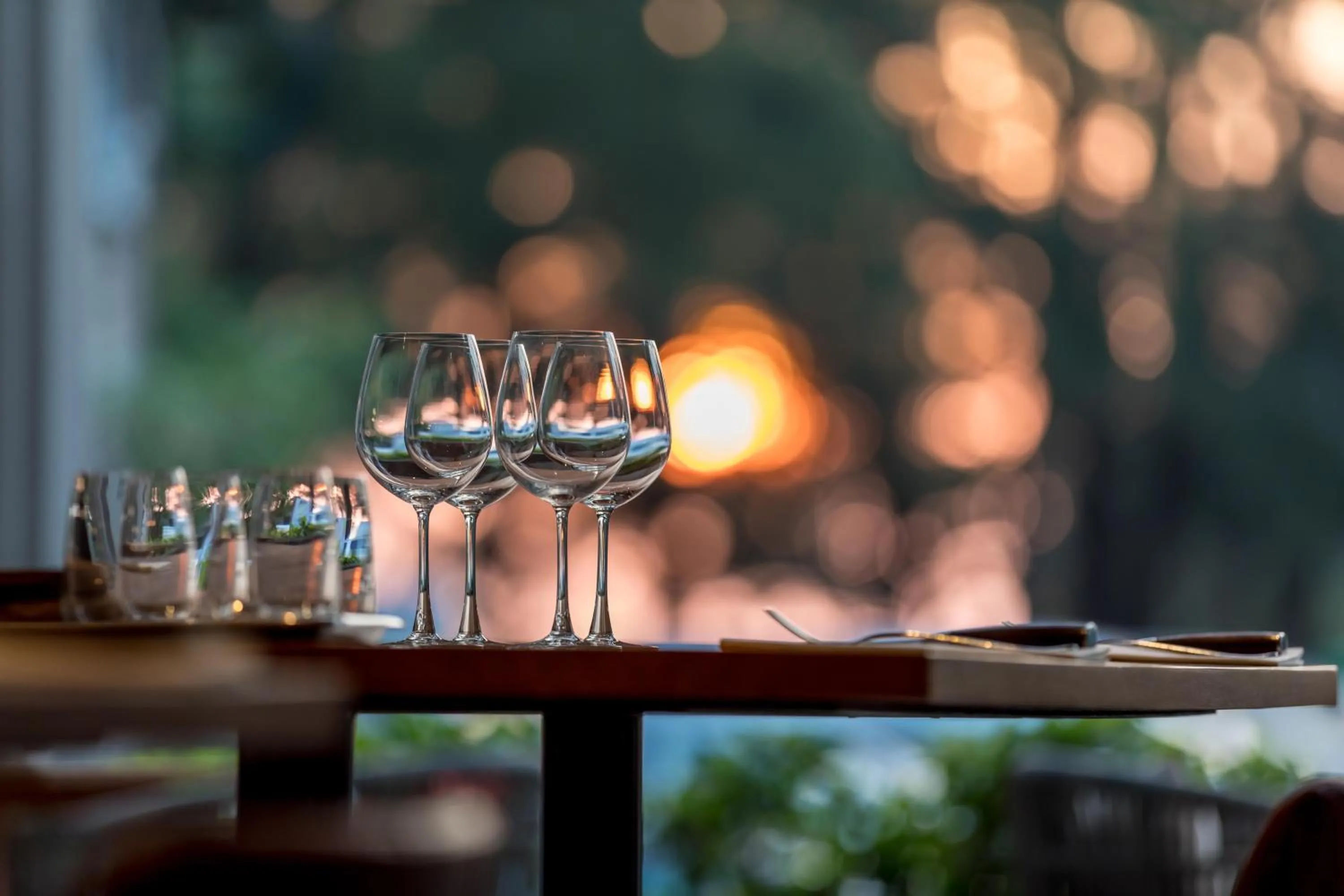 Restaurant/places to eat in OUTRIGGER Surin Beach Resort