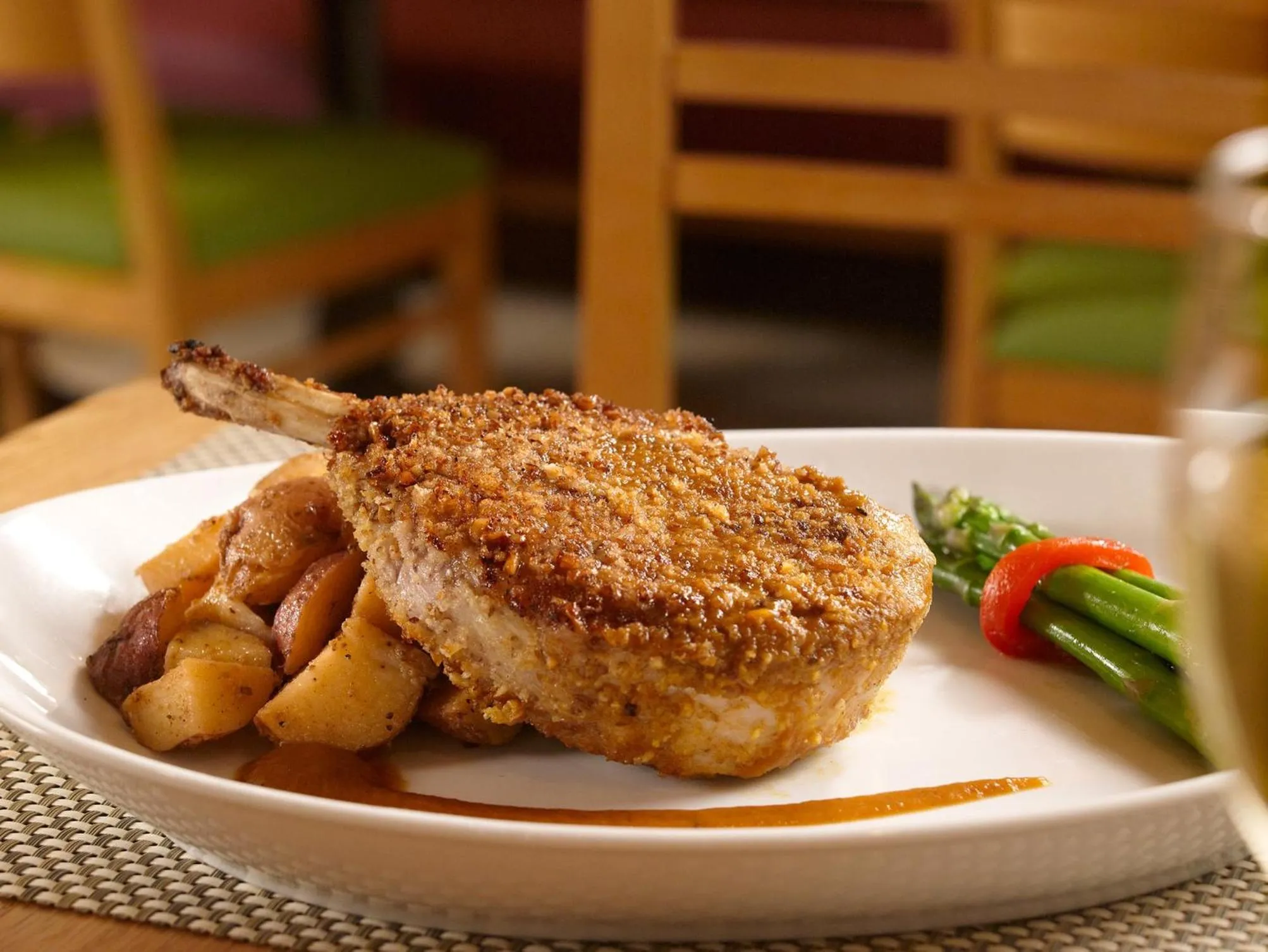 Restaurant/places to eat in Crowne Plaza Charleston by IHG