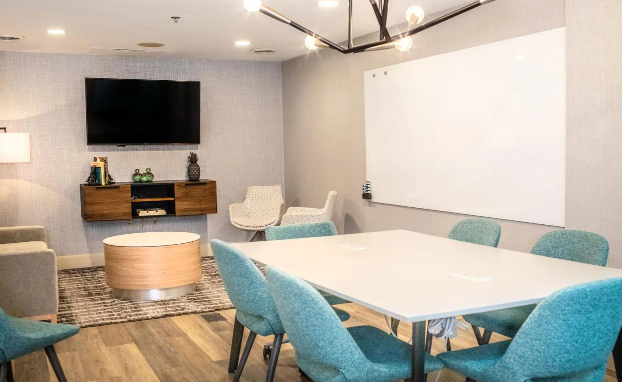 Meeting/conference room in Crowne Plaza Charleston by IHG