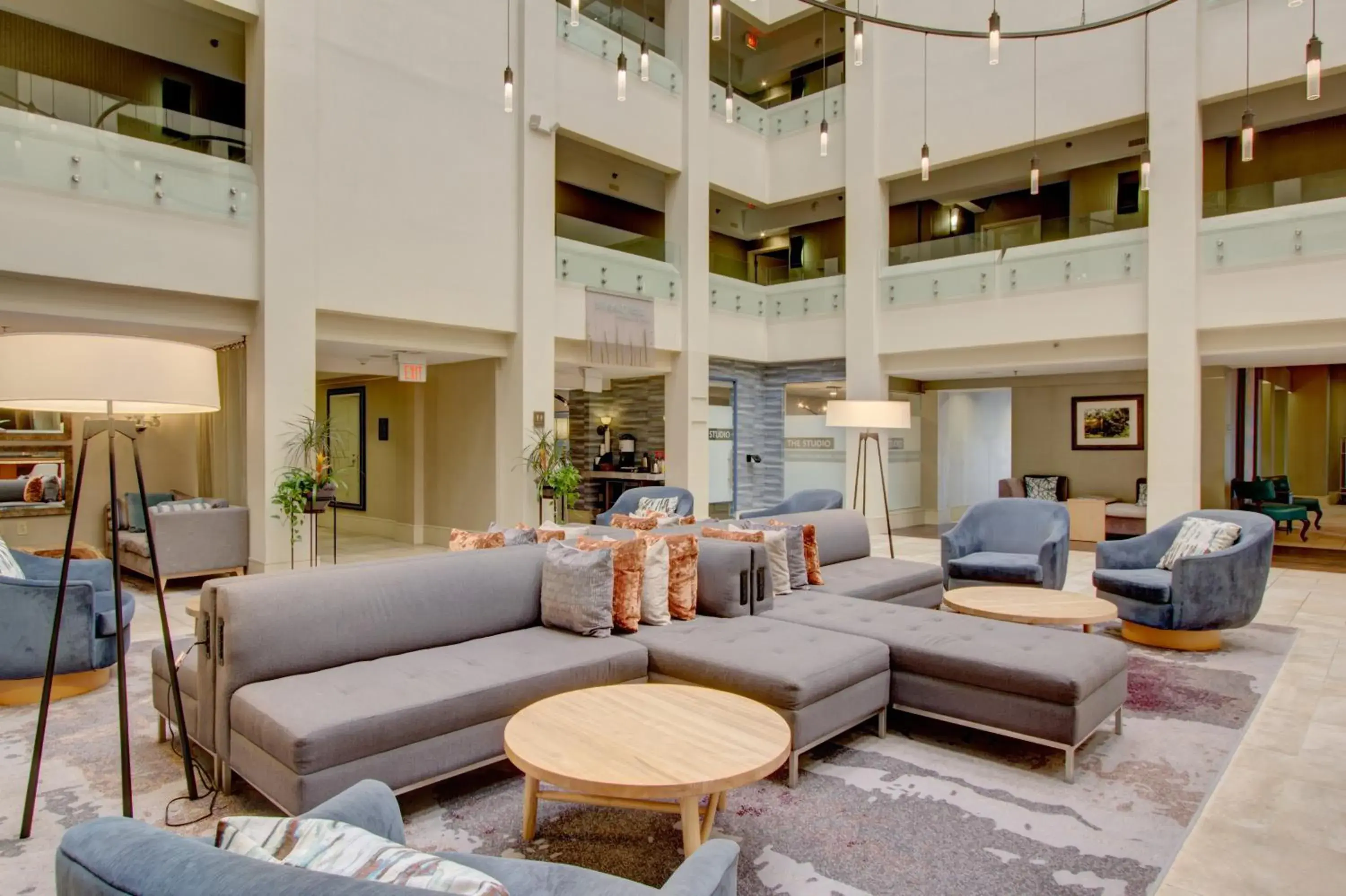 Property building in Crowne Plaza Charleston by IHG Property building in Crowne Plaza Charleston by IHG