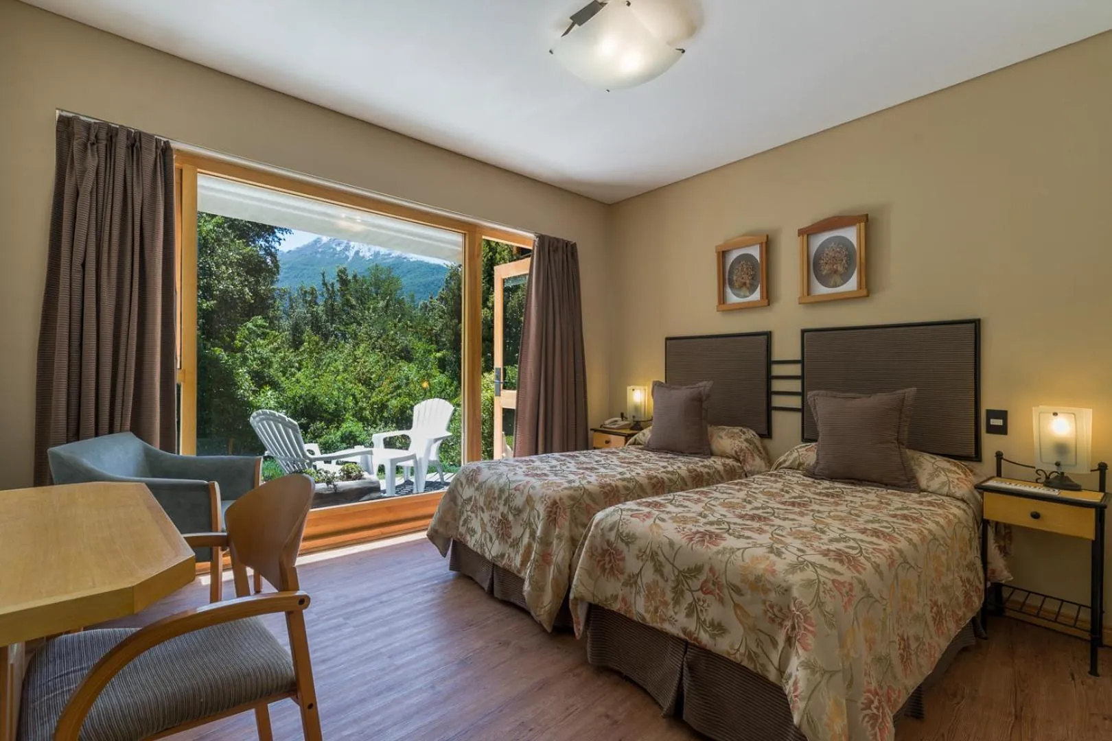 Photo of the whole room, Bed in Antuquelen