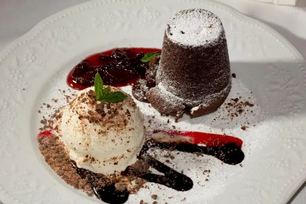 Restaurant/places to eat in Hotel Marqués De Tojo Restaurant/places to eat in Hotel Marqués De Tojo