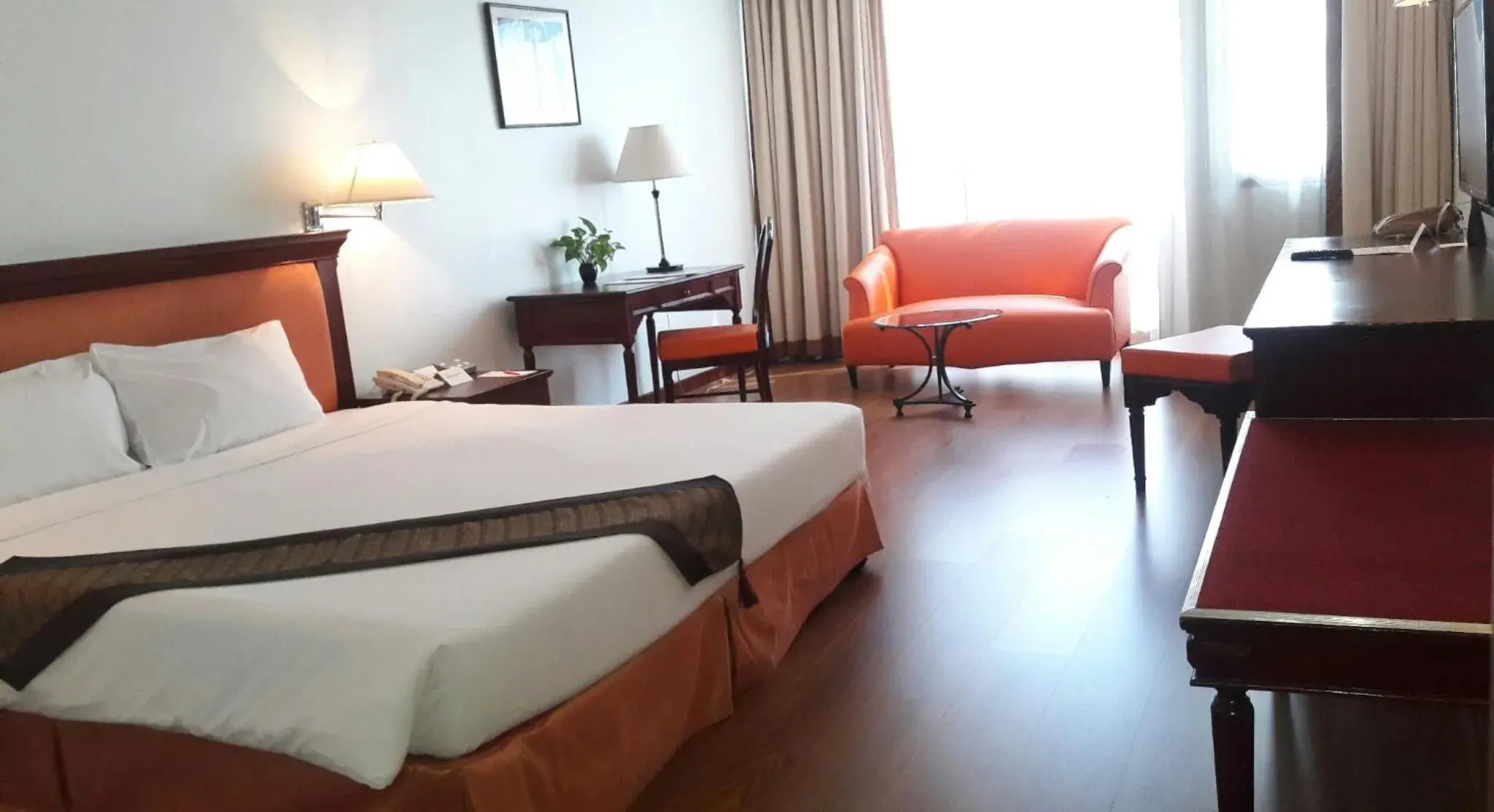 Bed in Tai Pan Hotel Bed in Tai Pan Hotel