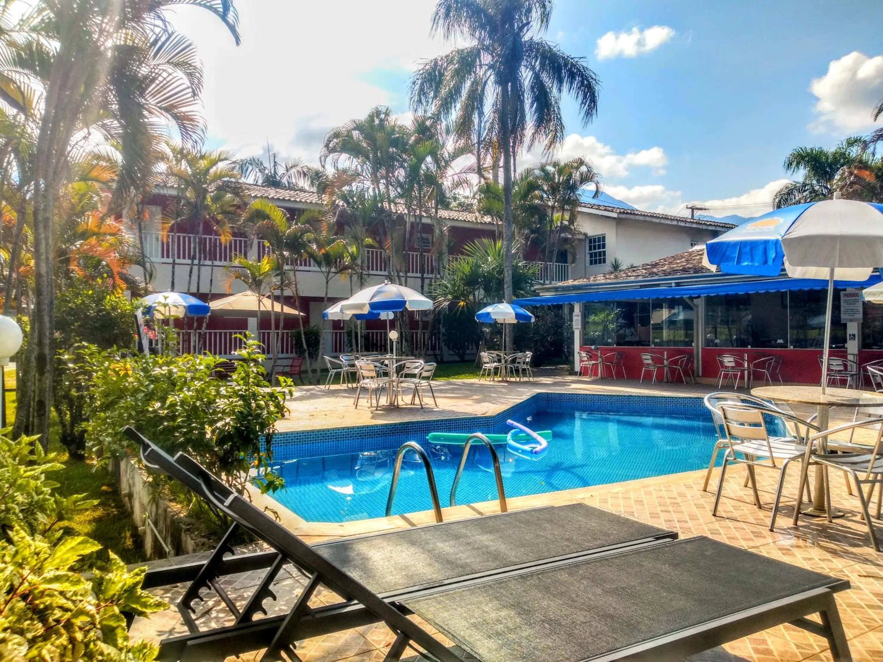 Property building in Hotel Pousada Vivendas do Sol e Mar