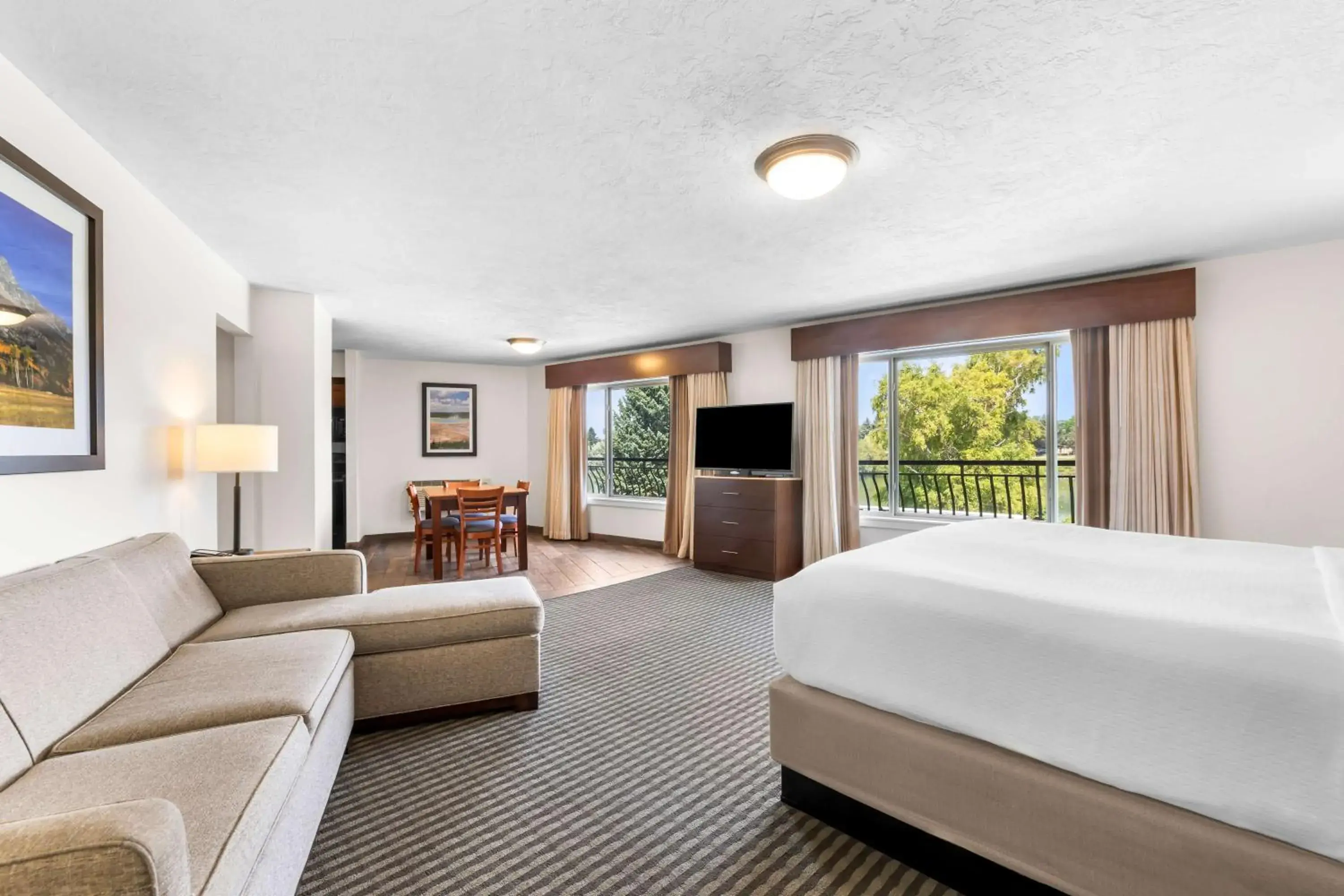 Queen Suite with Two Queen Beds with River View - Non-smoking in Best Western Driftwood Inn Queen Suite with Two Queen Beds with River View - Non-smoking in Best Western Driftwood Inn