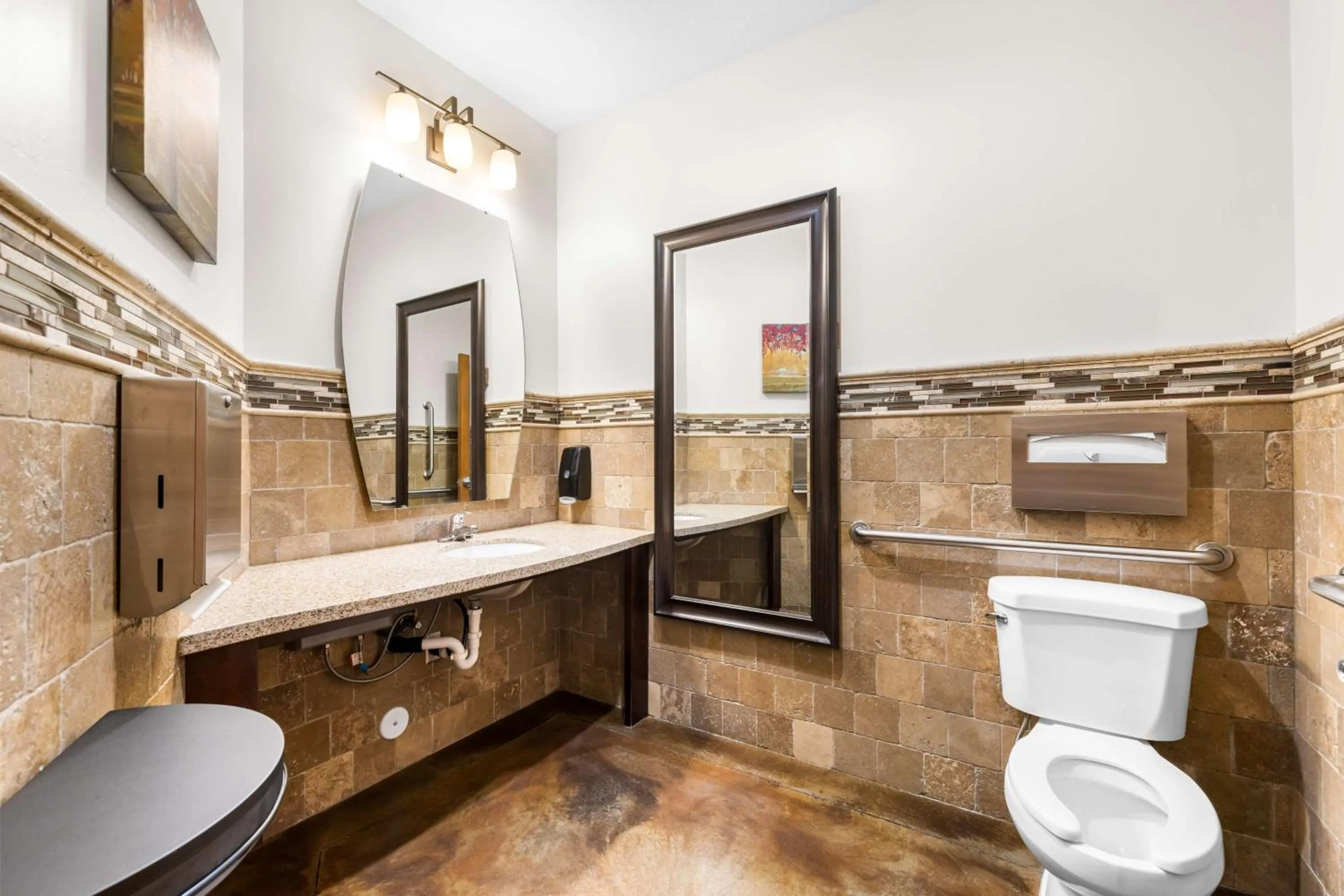 Lounge or bar in Best Western Driftwood Inn