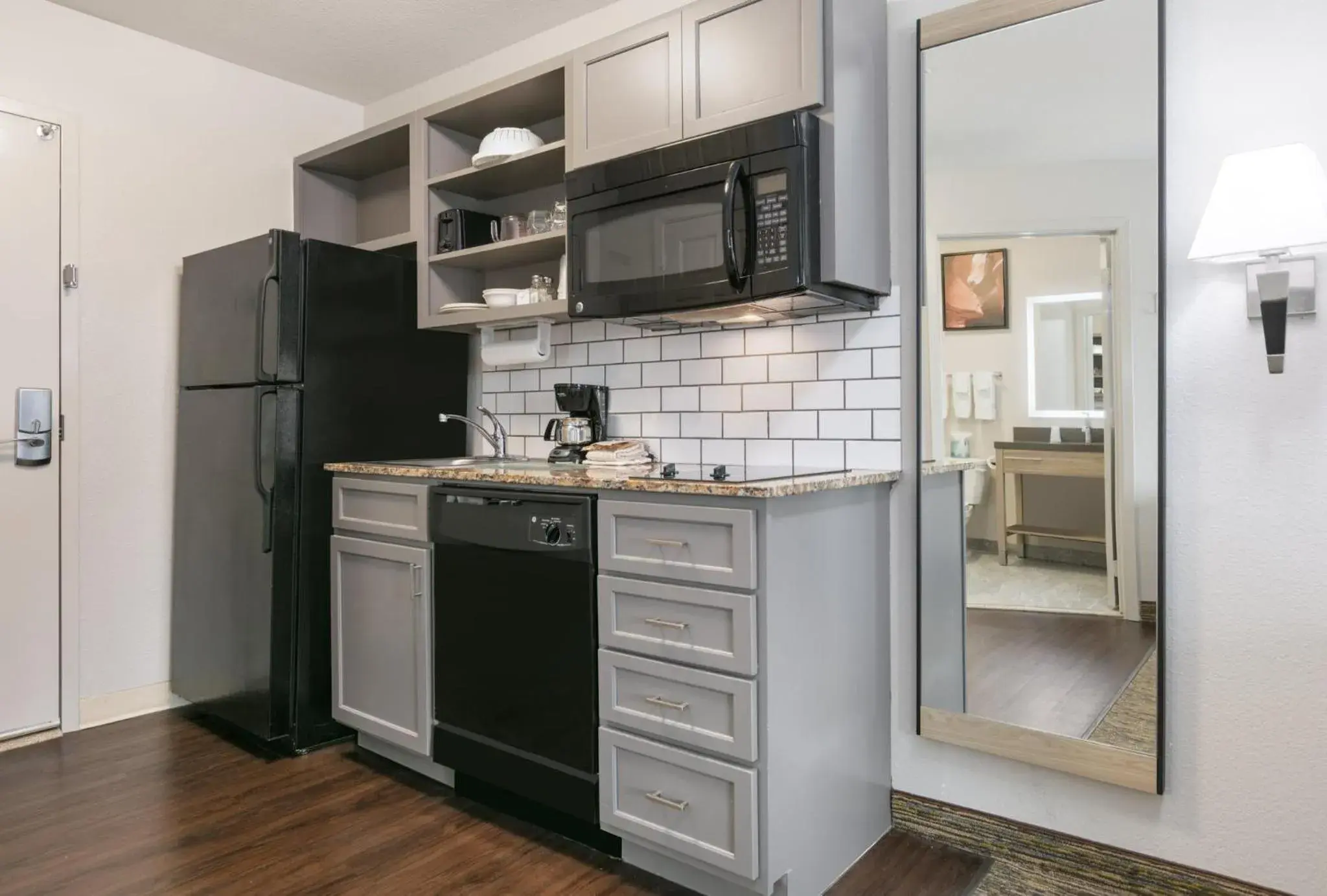 Studio Suite in Candlewood Suites Fort Worth West by IHG Studio Suite in Candlewood Suites Fort Worth West by IHG