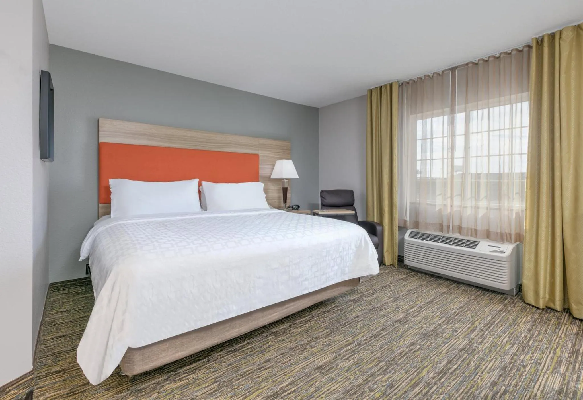 Photo of the whole room, Bed in Candlewood Suites Fort Worth West by IHG
