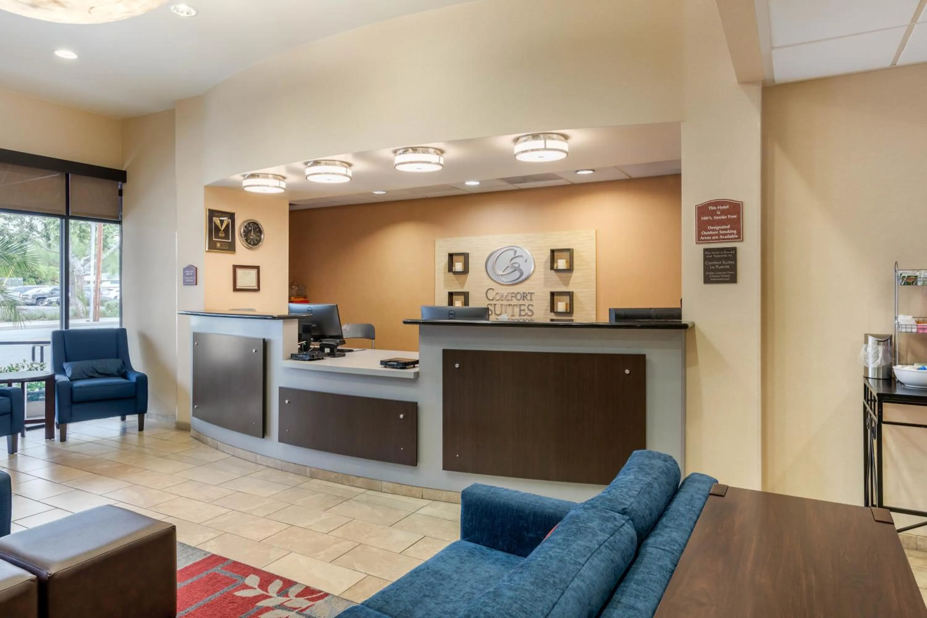Lobby or reception in Comfort Suites Near City of Industry - Los Angeles