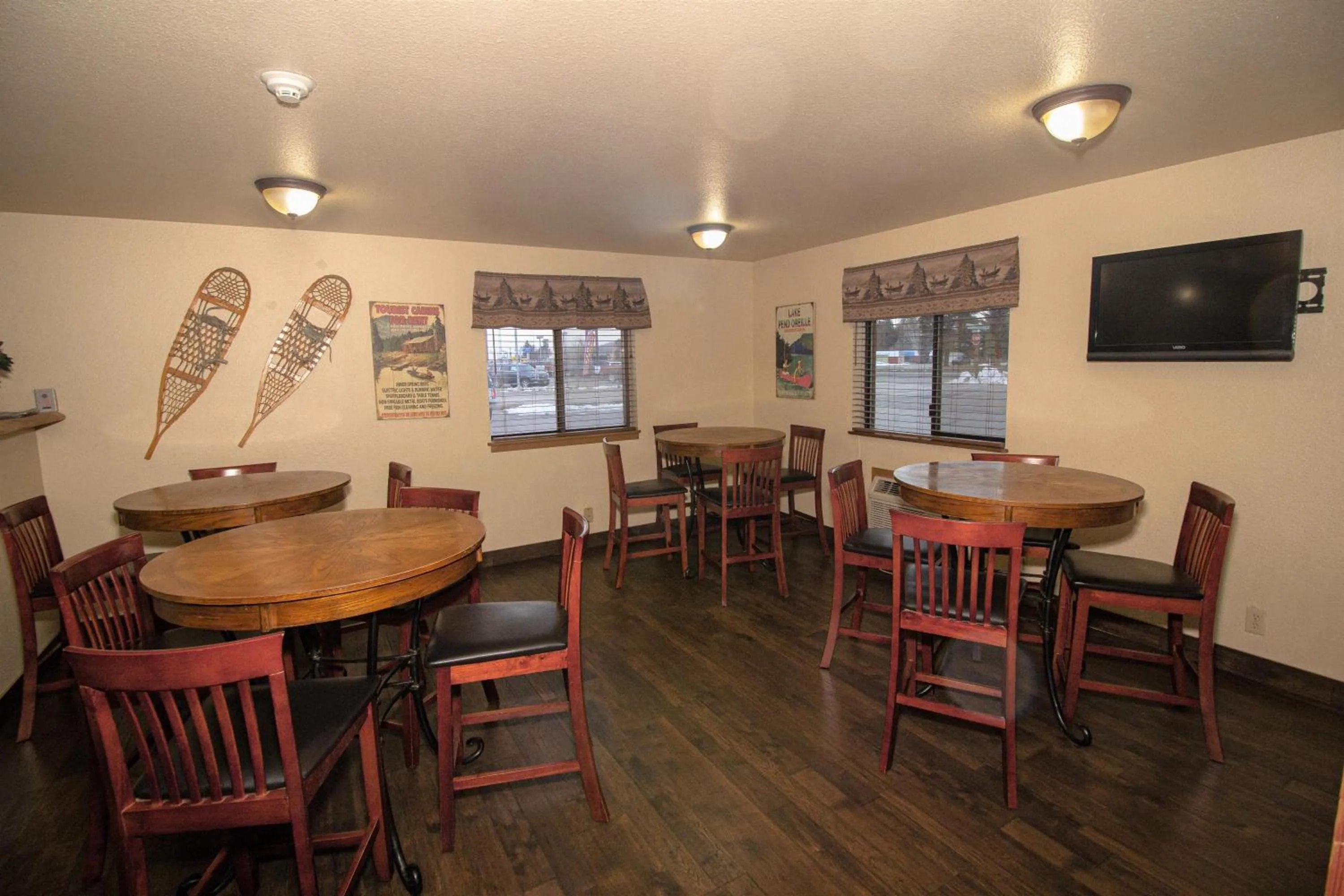 Breakfast in FairBridge Inn and Suites Sandpoint