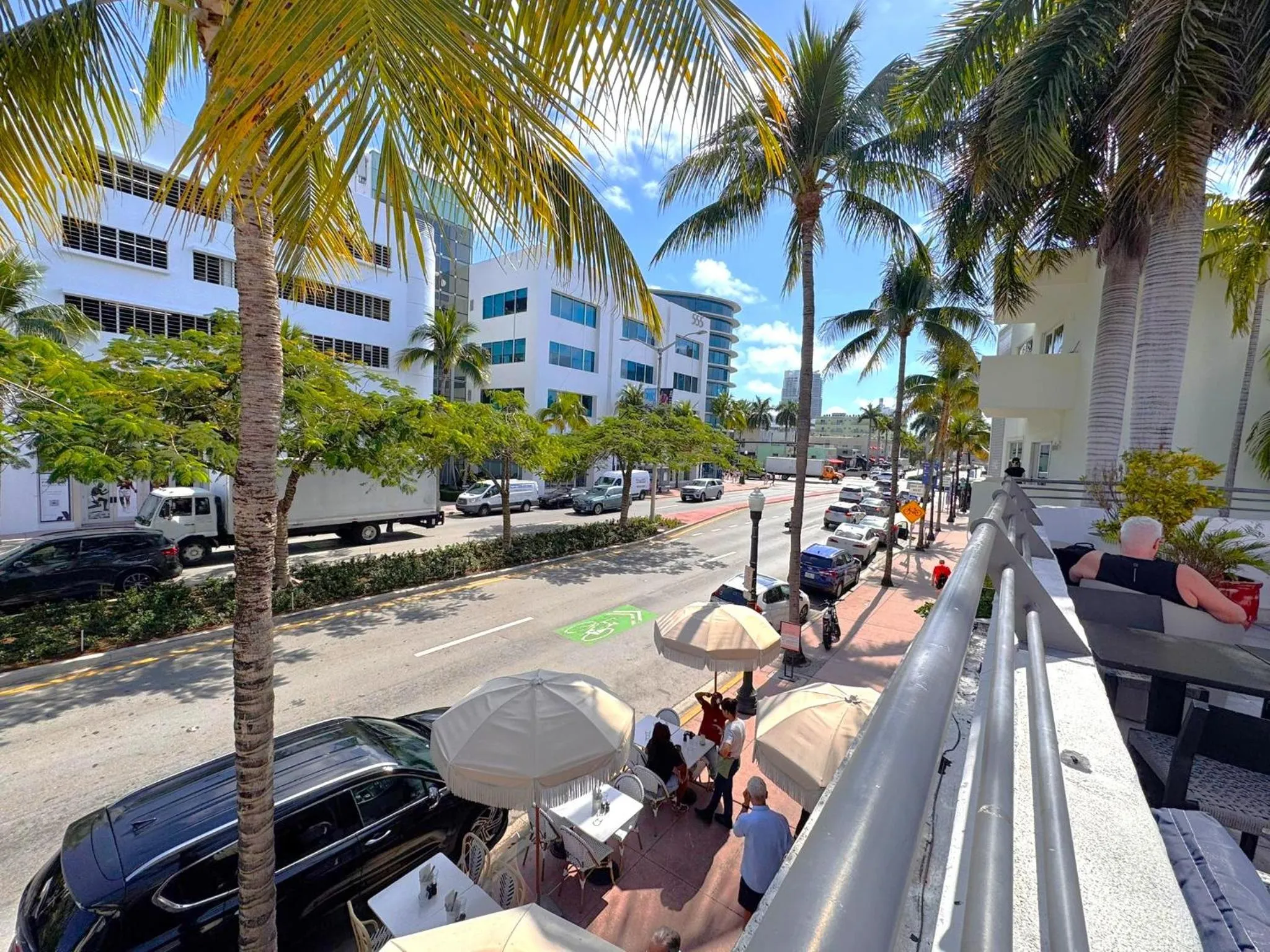 Balcony/Terrace in The Cove By Renzzi