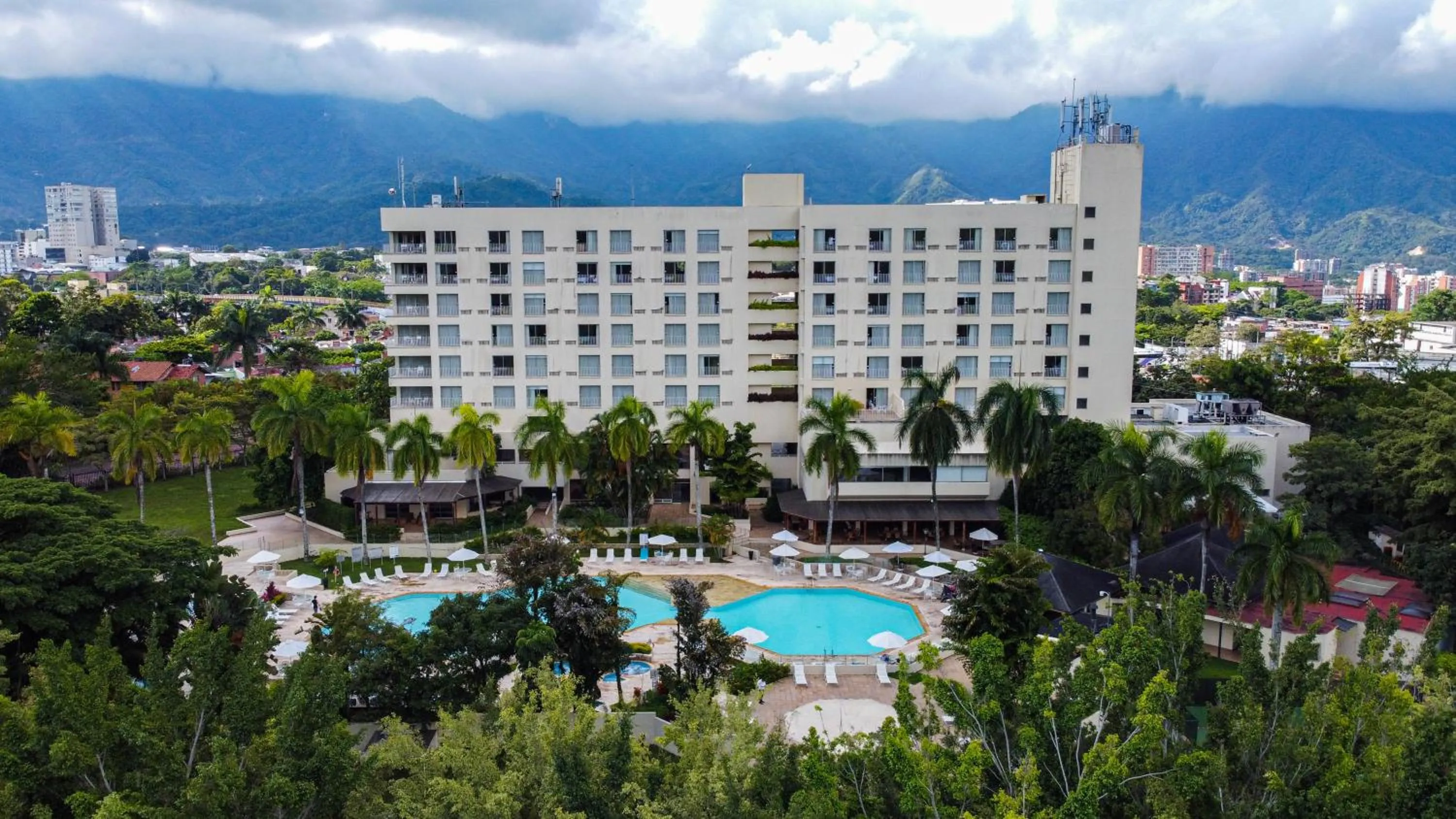 Property building in Hotel Estelar Altamira