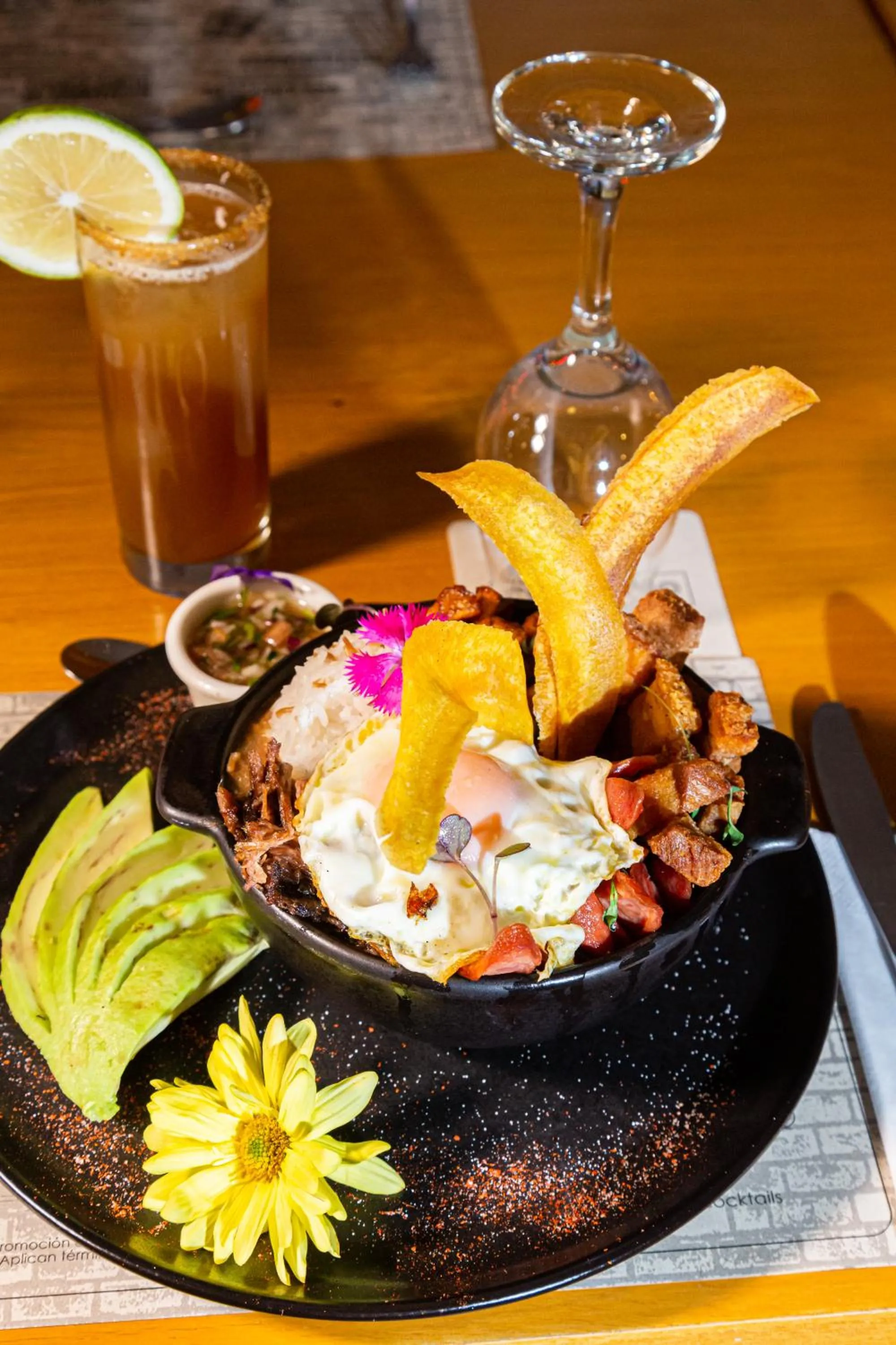 Lunch in Pop Art Hotel Las Colinas Manizales