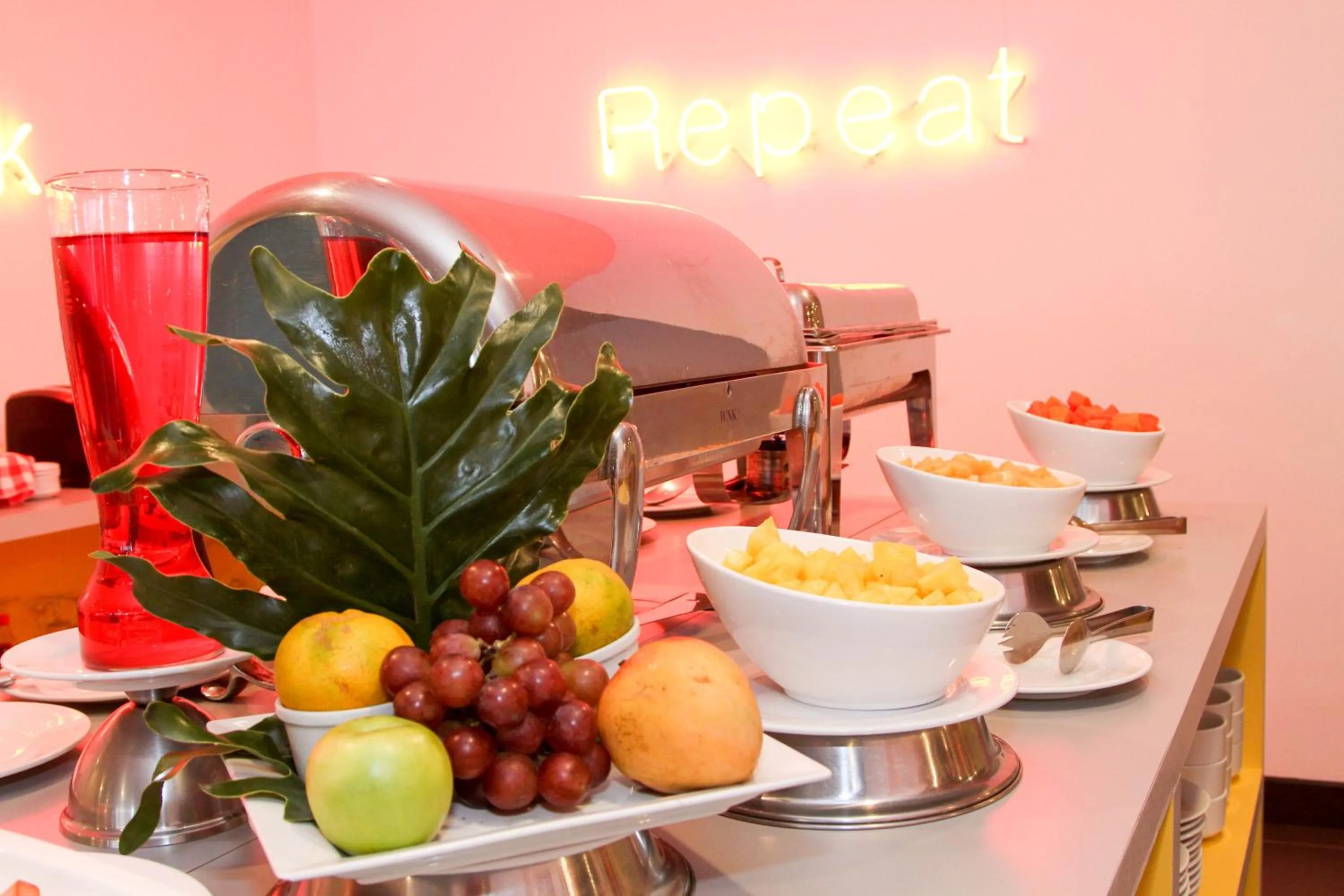 Food in Pop Art Hotel Las Colinas Manizales