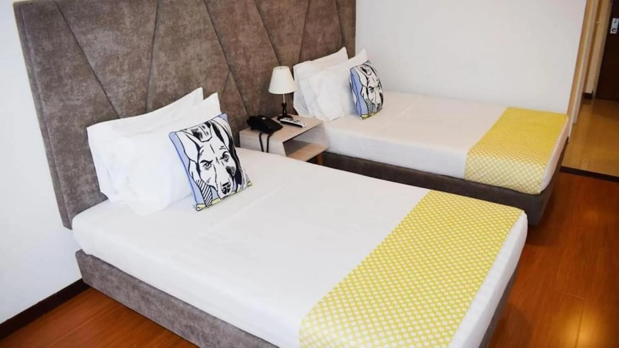 Bed in Pop Art Hotel Las Colinas Manizales