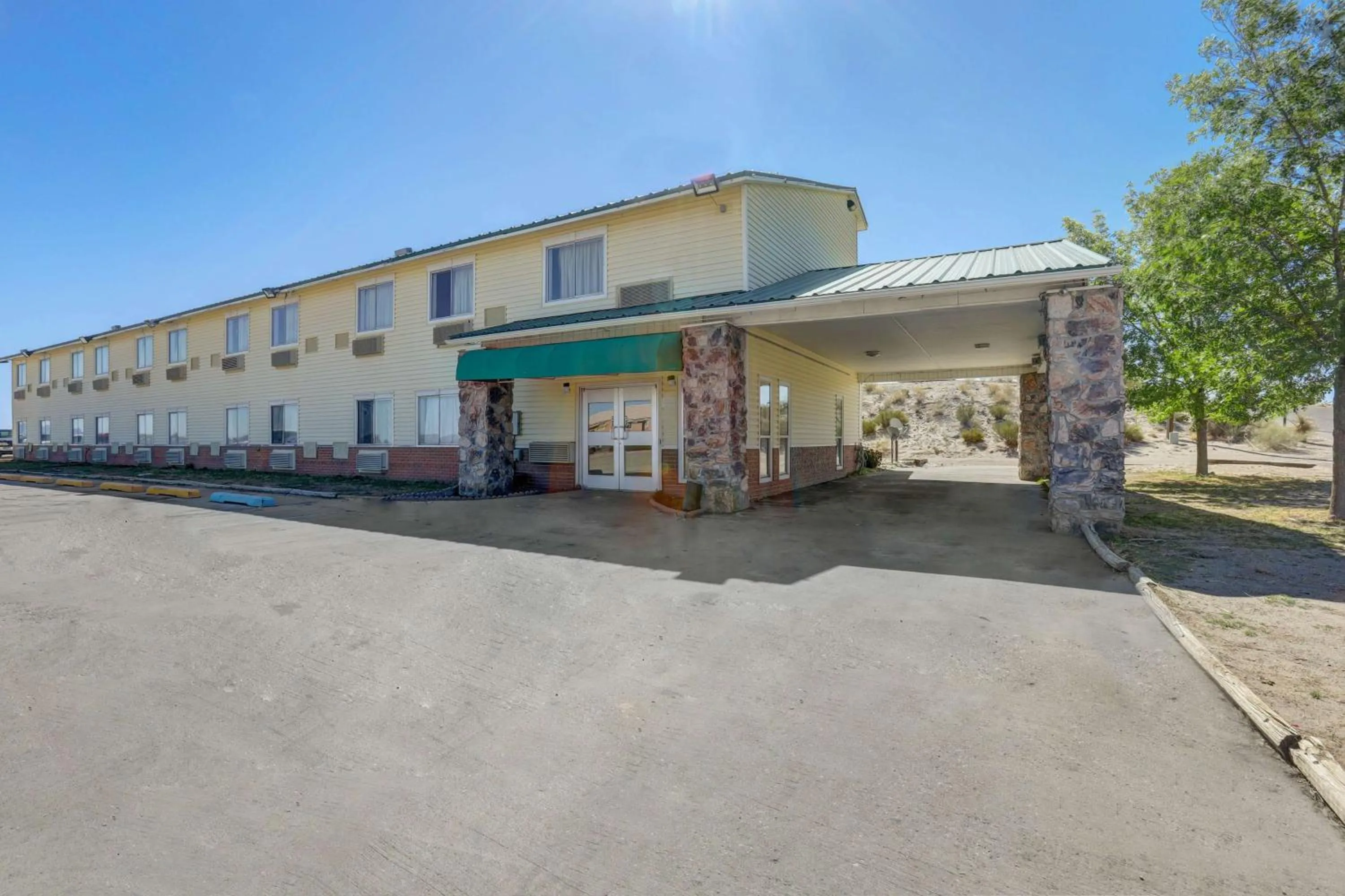 Property building in Motel 6-Truth Or Consequences, NM