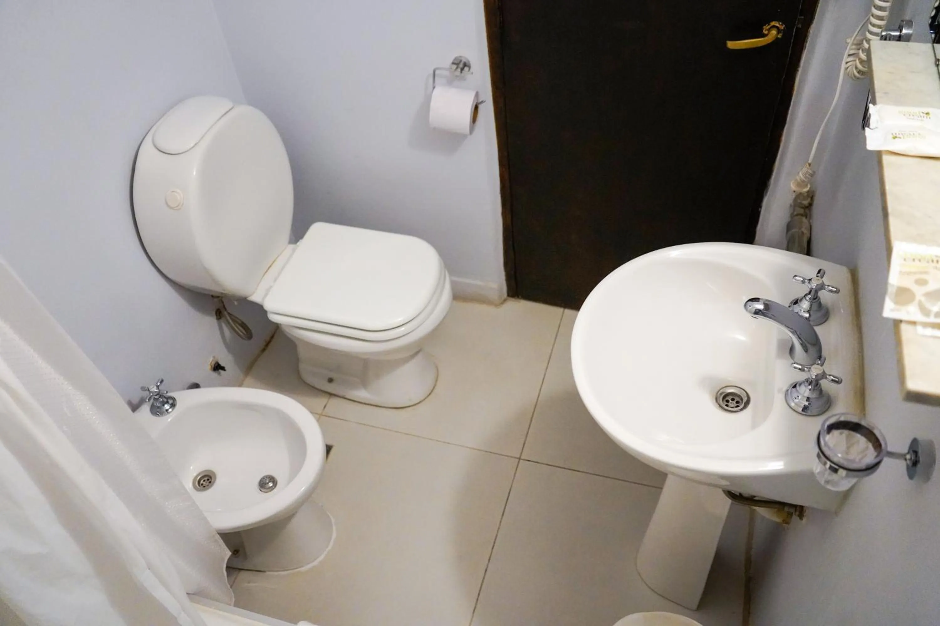 Bathroom in Hotel 7 Lagos