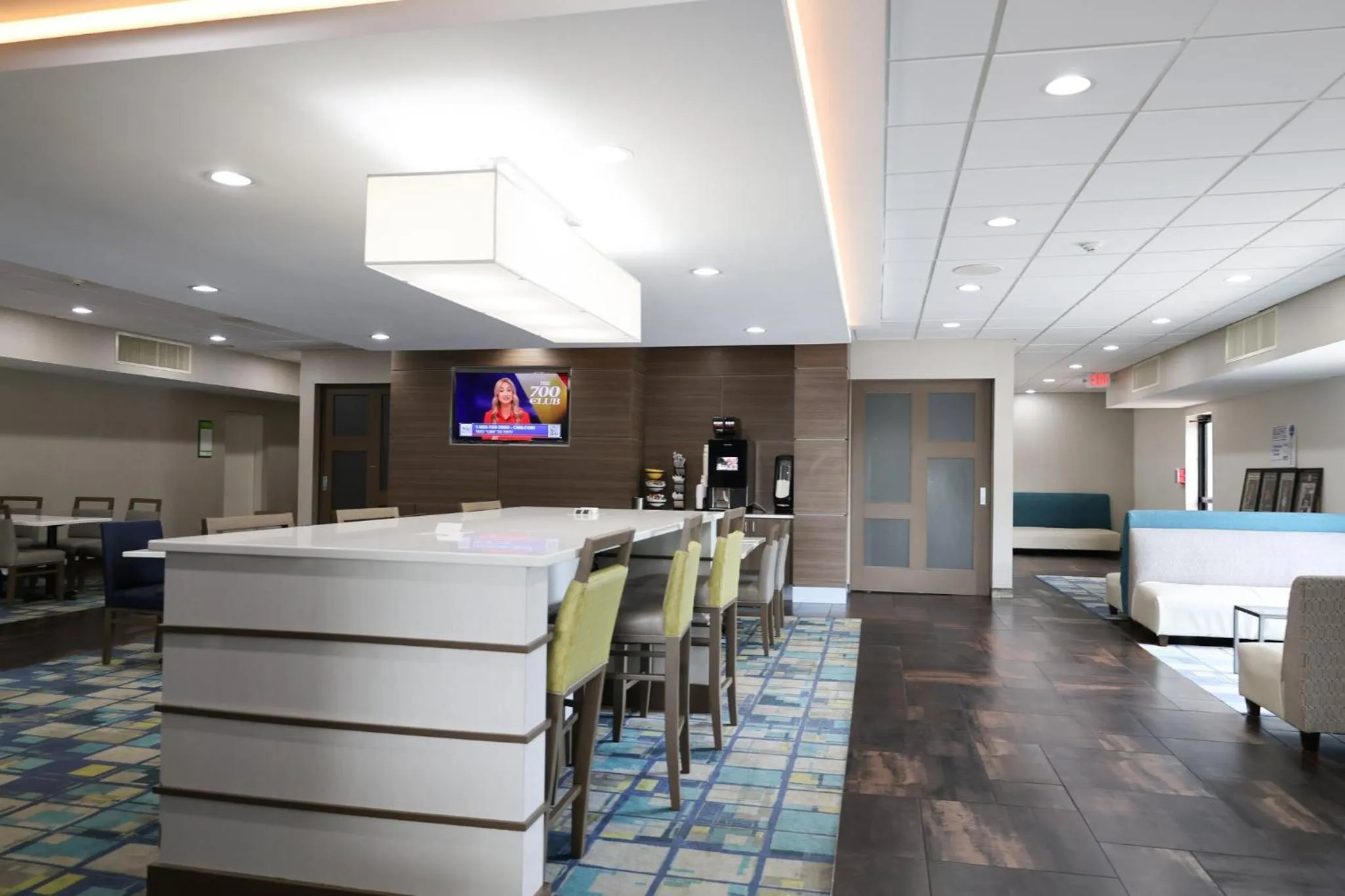 Breakfast in Garner Hotel Glen Burnie BWI Airport Area by IHG