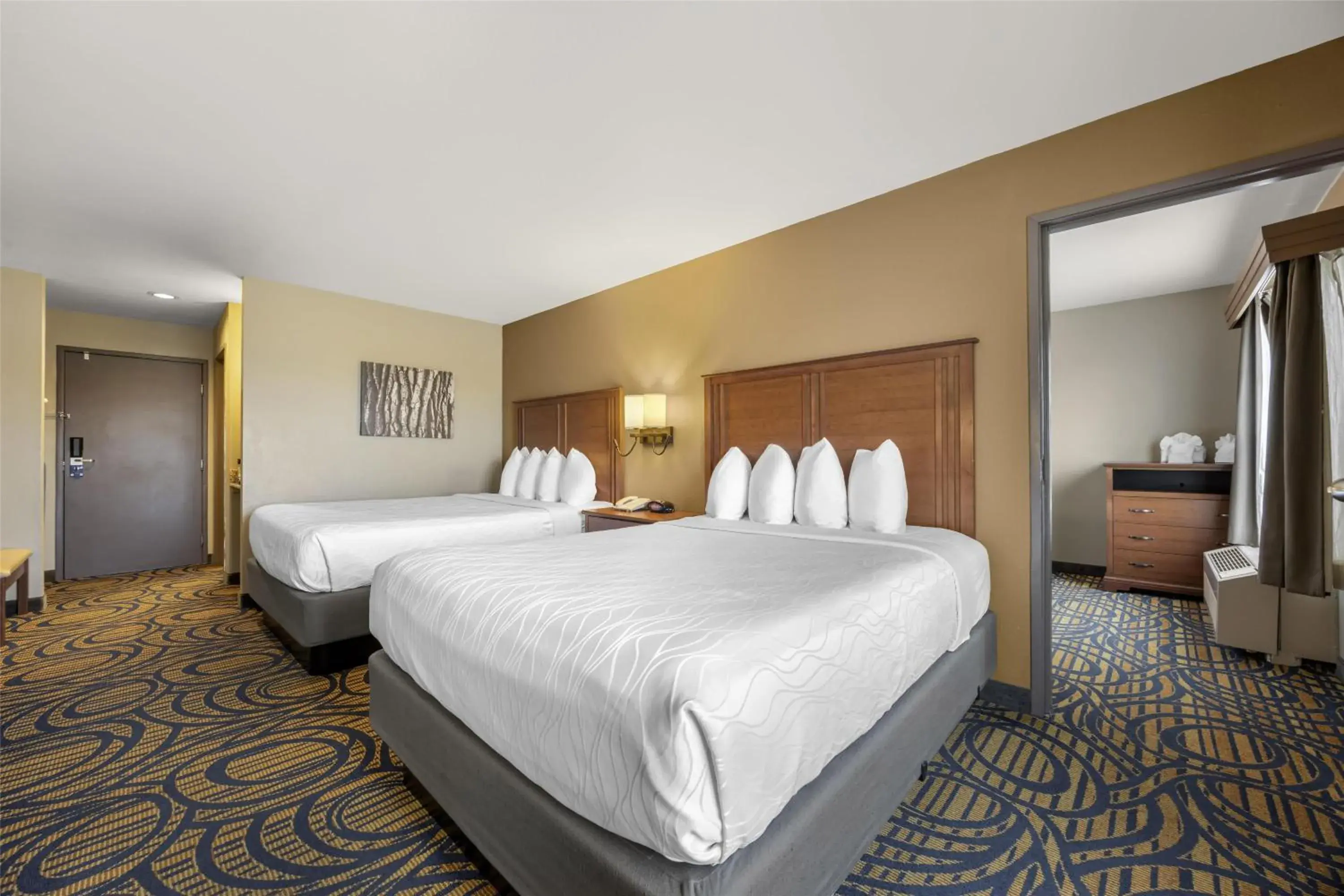 Family Queen Room in Best Western Woodburn Inn Family Queen Room in Best Western Woodburn Inn